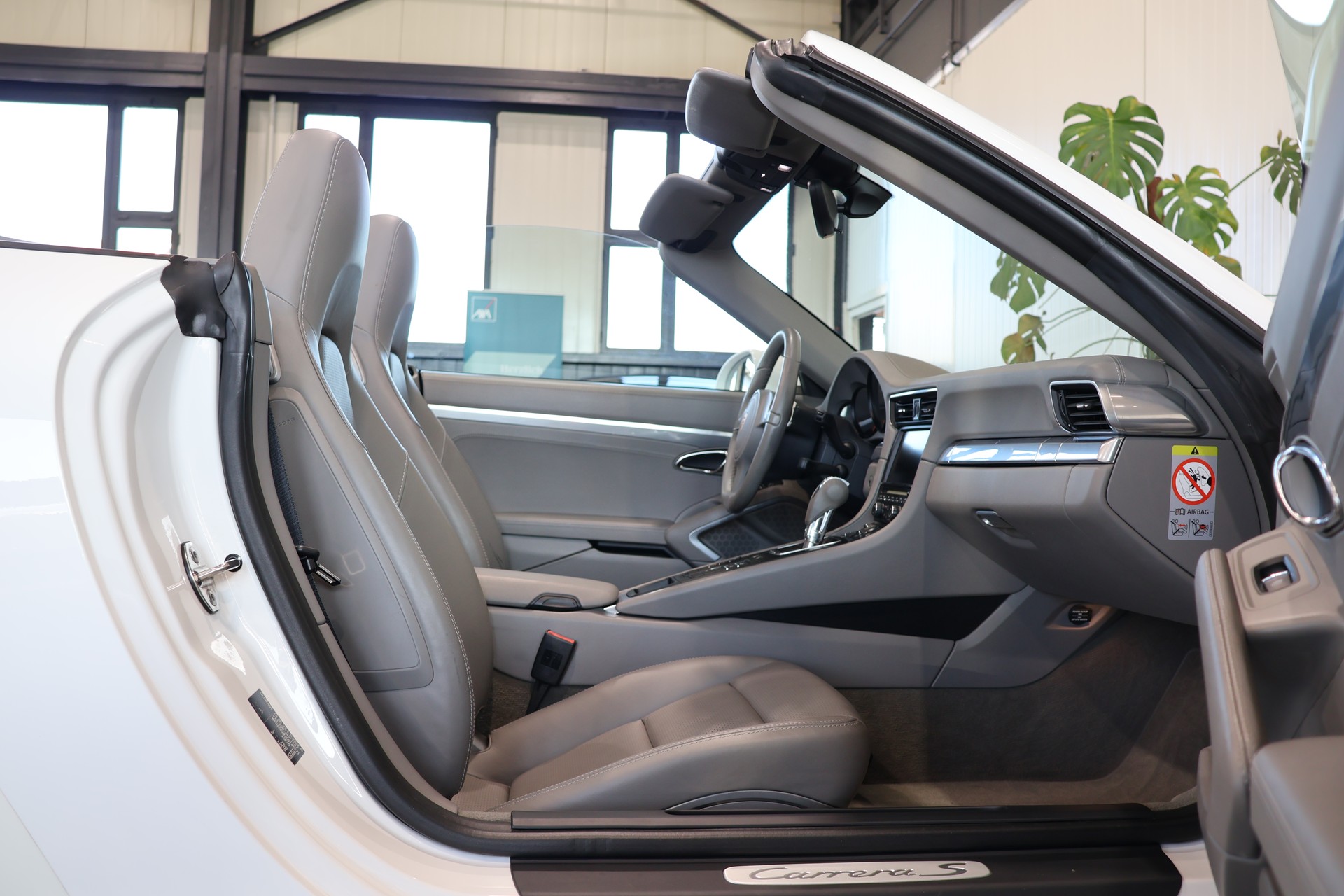 PORSCHE 911 Cabrio Carrera S PDK-image-12