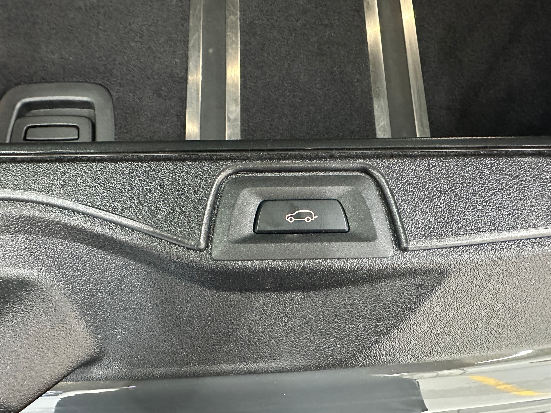 BMW X5 xDrive 48V 40d M Sport Pro Steptronic-image-14