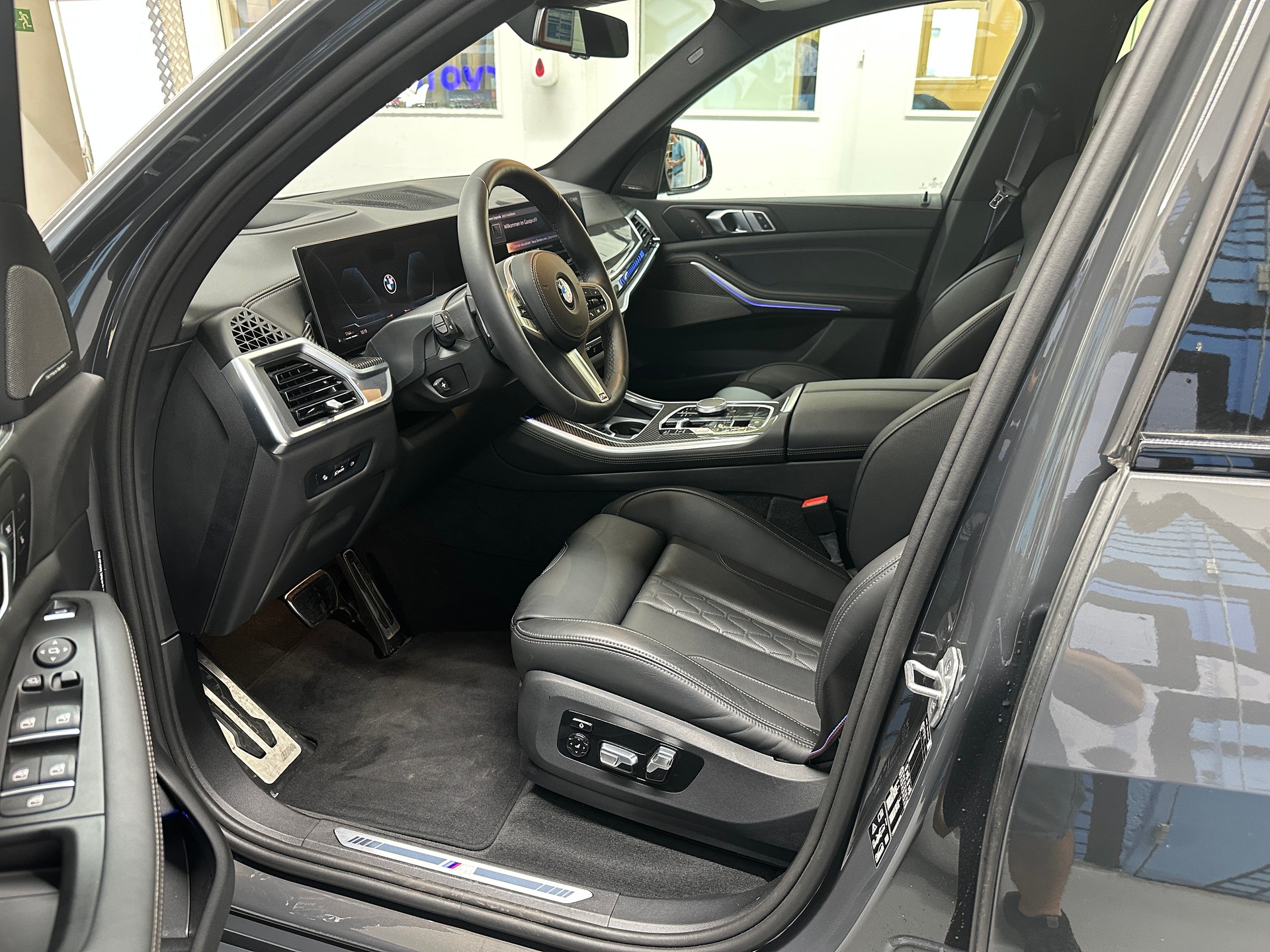 BMW X5 xDrive 48V 40d M Sport Pro Steptronic-image-8