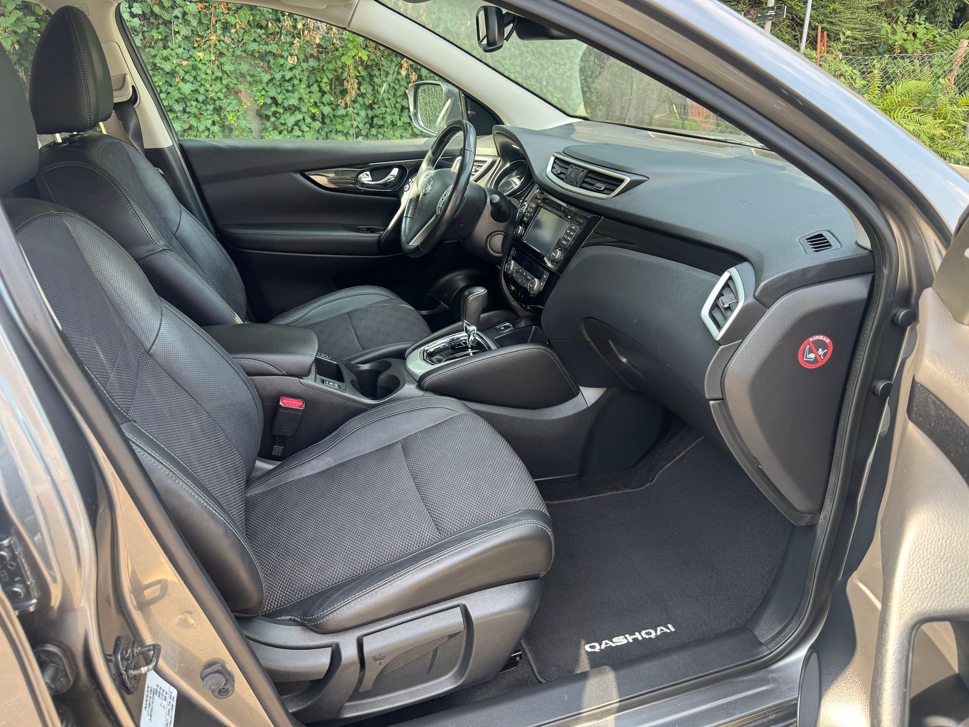 NISSAN Qashqai 1.6 dCi tekna Xtronic CVT-image-7