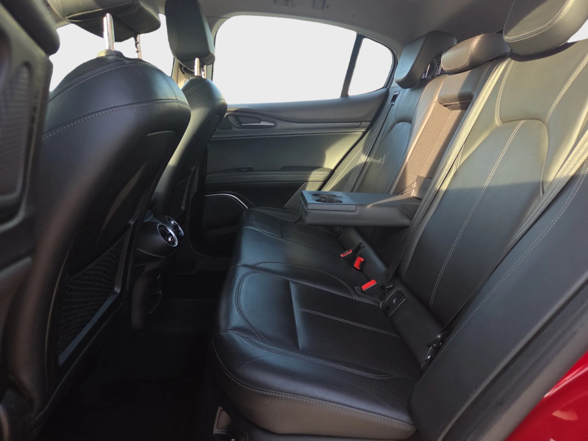 ALFA ROMEO Stelvio 2.0 Executive Q4 Automatic-image-12