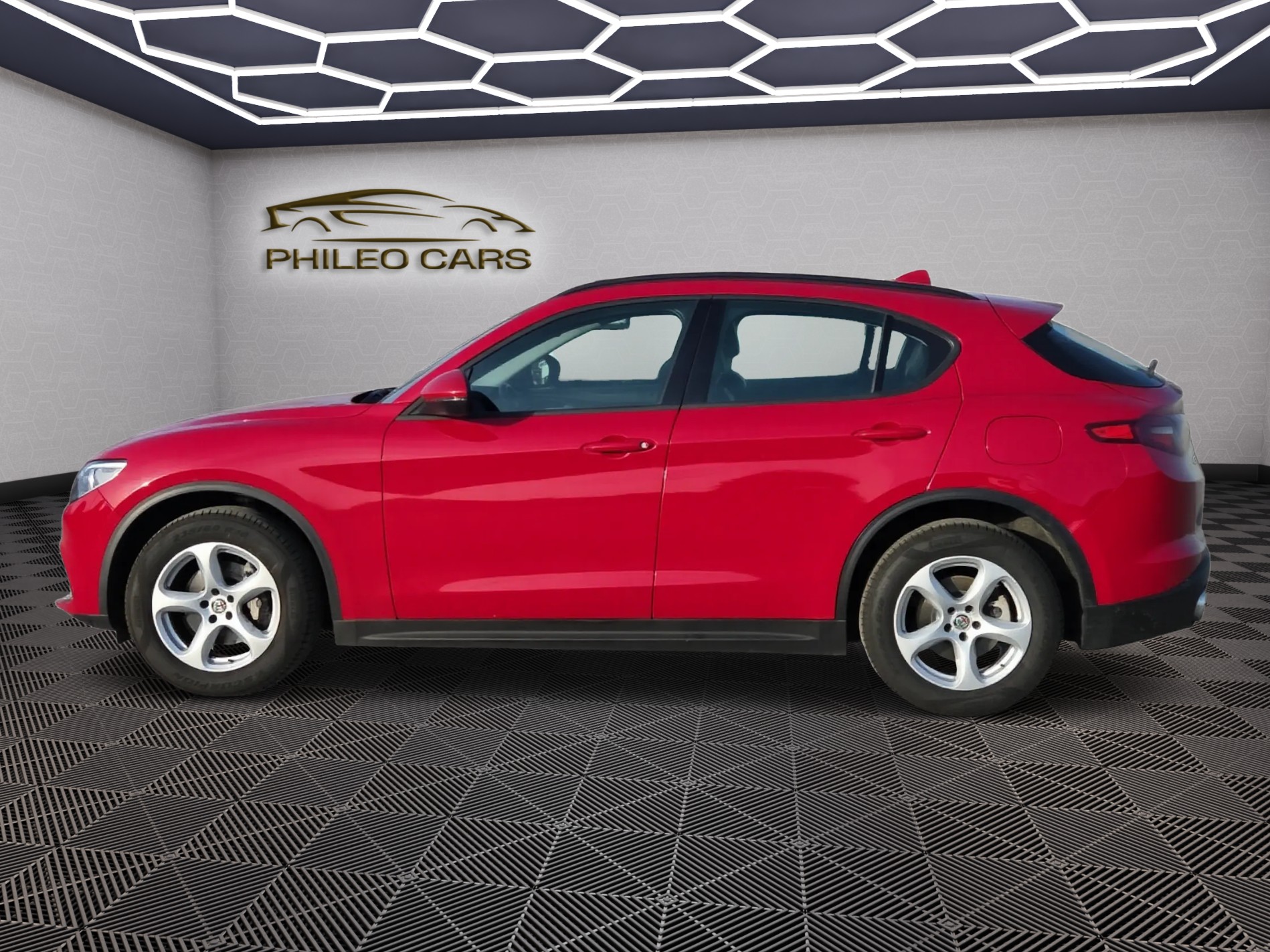 ALFA ROMEO Stelvio 2.0 Executive Q4 Automatic-image-4