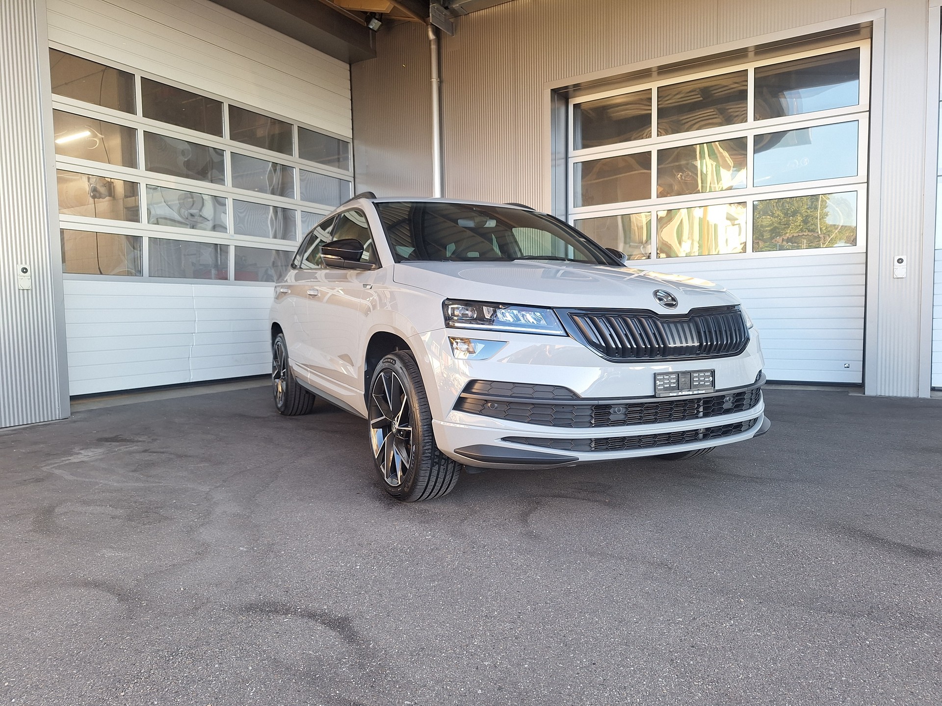 SKODA Karoq 2.0 TSI SportLine 4x4 DSG-image-0