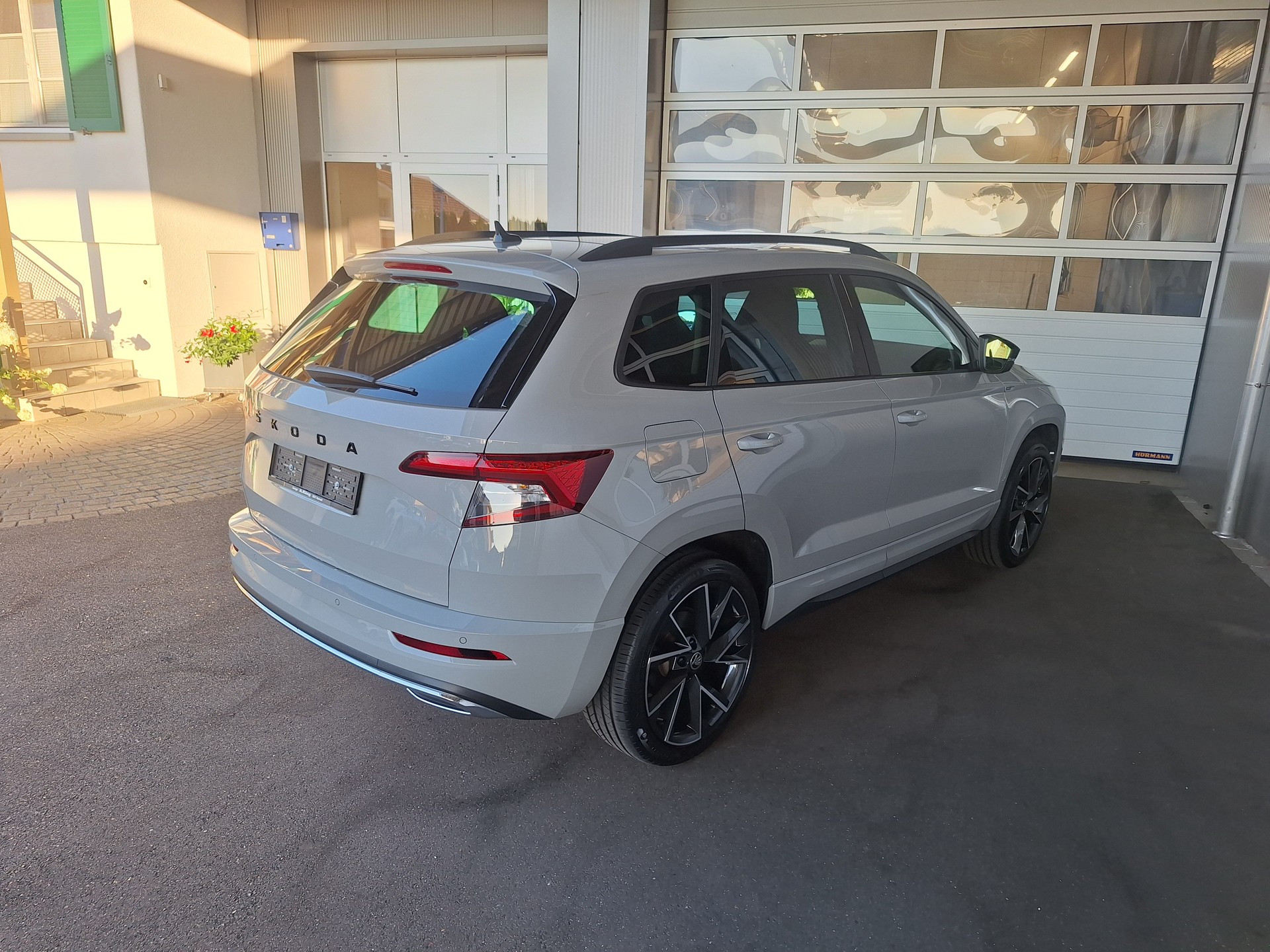 SKODA Karoq 2.0 TSI SportLine 4x4 DSG-image-6