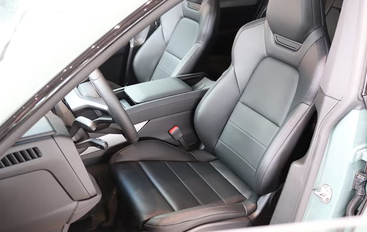 PORSCHE Cayenne Electric 113 kWh-image-5
