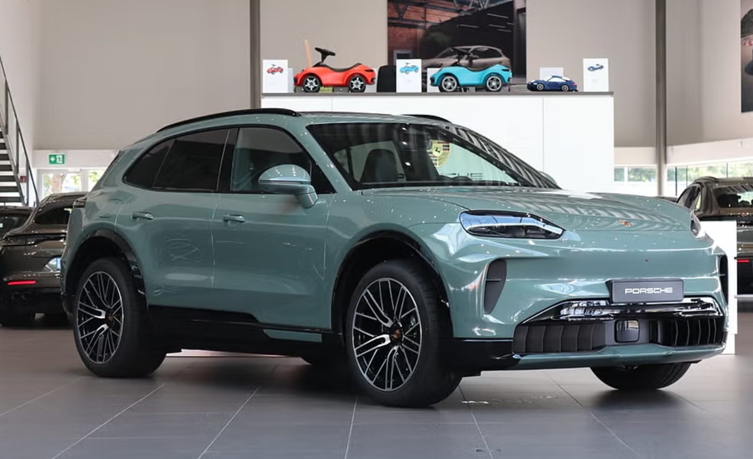 PORSCHE Cayenne Electric 113 kWh-image-0