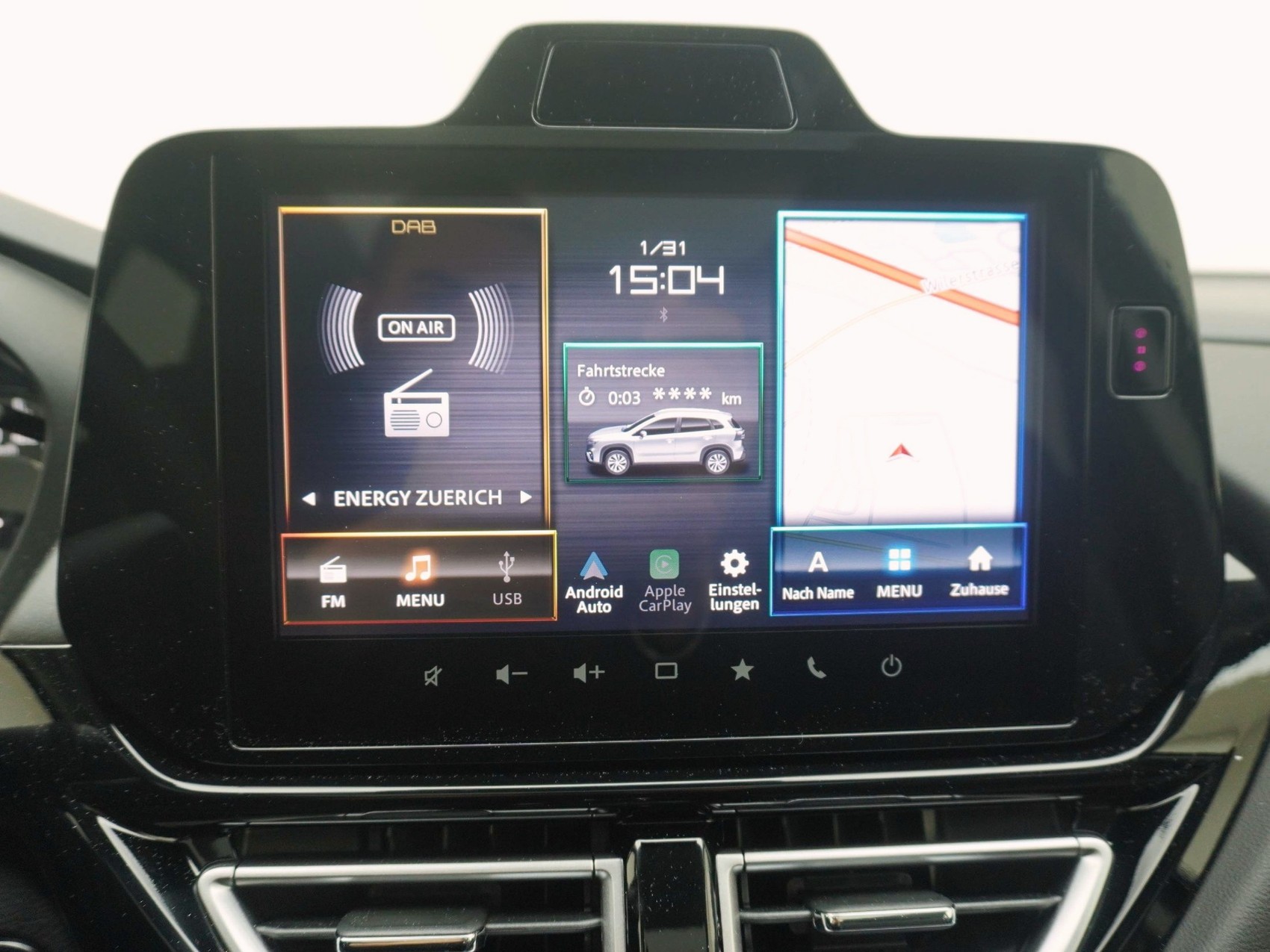 SUZUKI S-Cross 1.4 T Sakura Top Hybrid 4x4-image-11