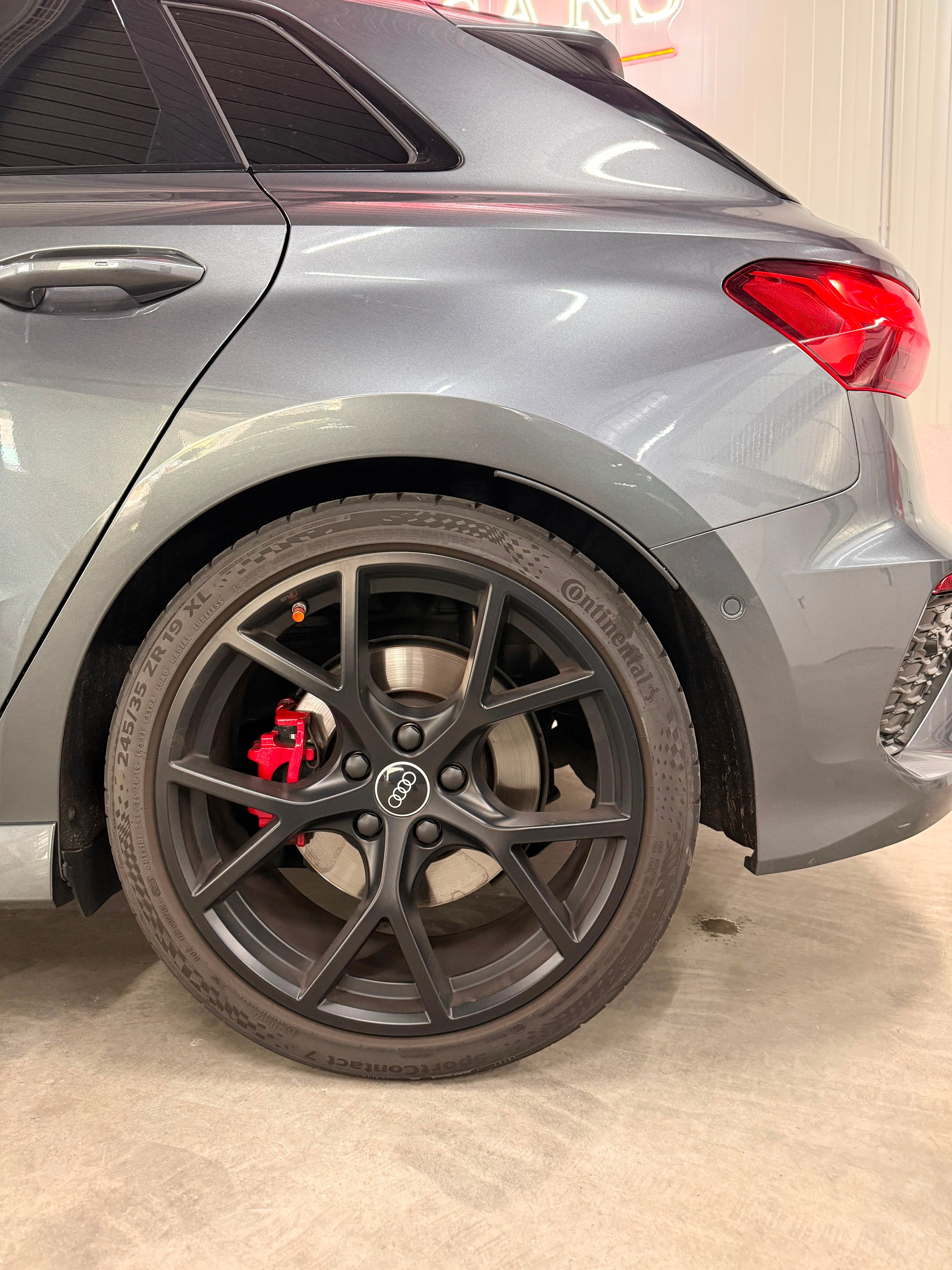 AUDI RS3 Sportback 2.5 TSI quattro S-tronic-image-19