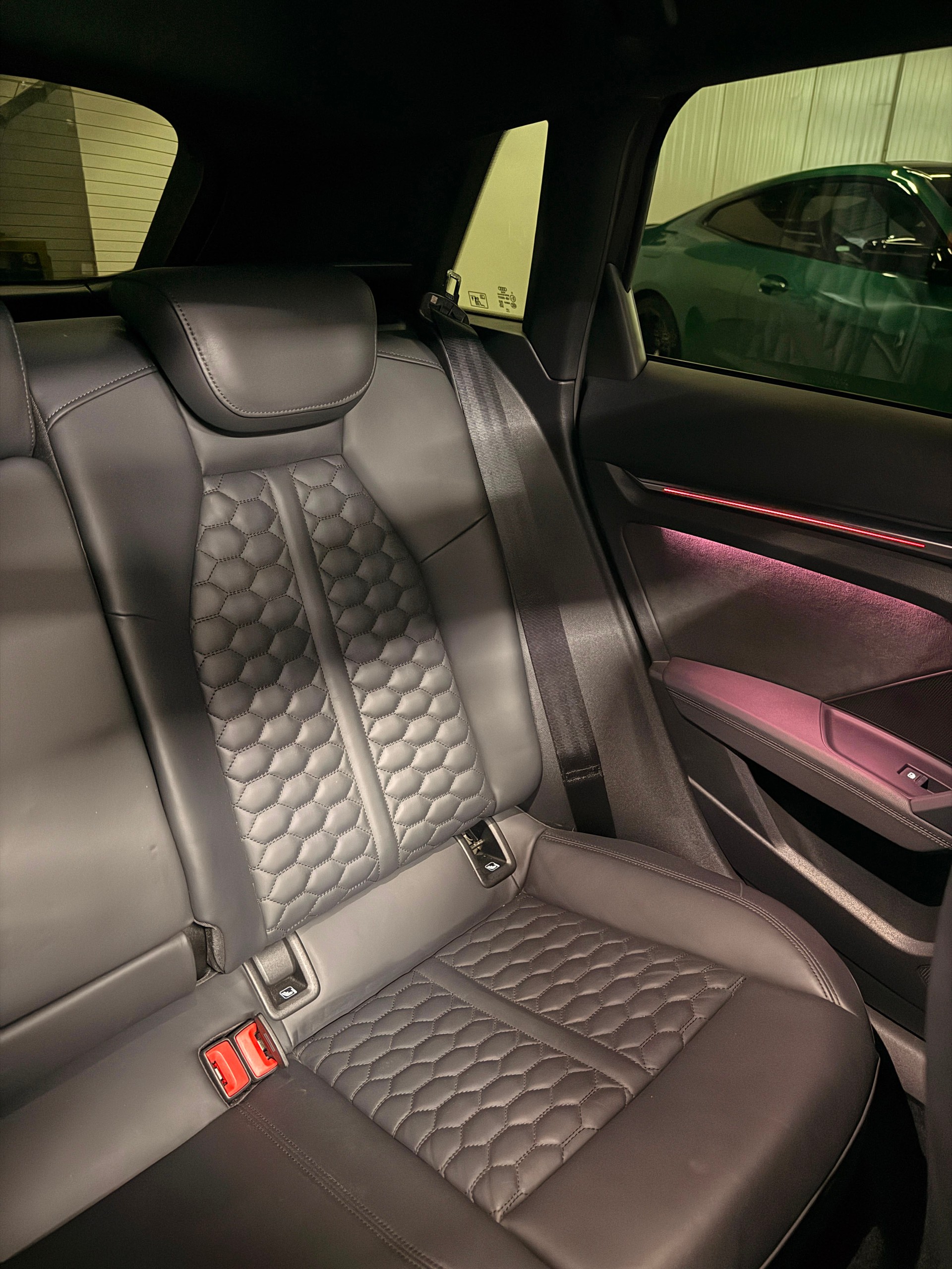 AUDI RS3 Sportback 2.5 TSI quattro S-tronic-image-10