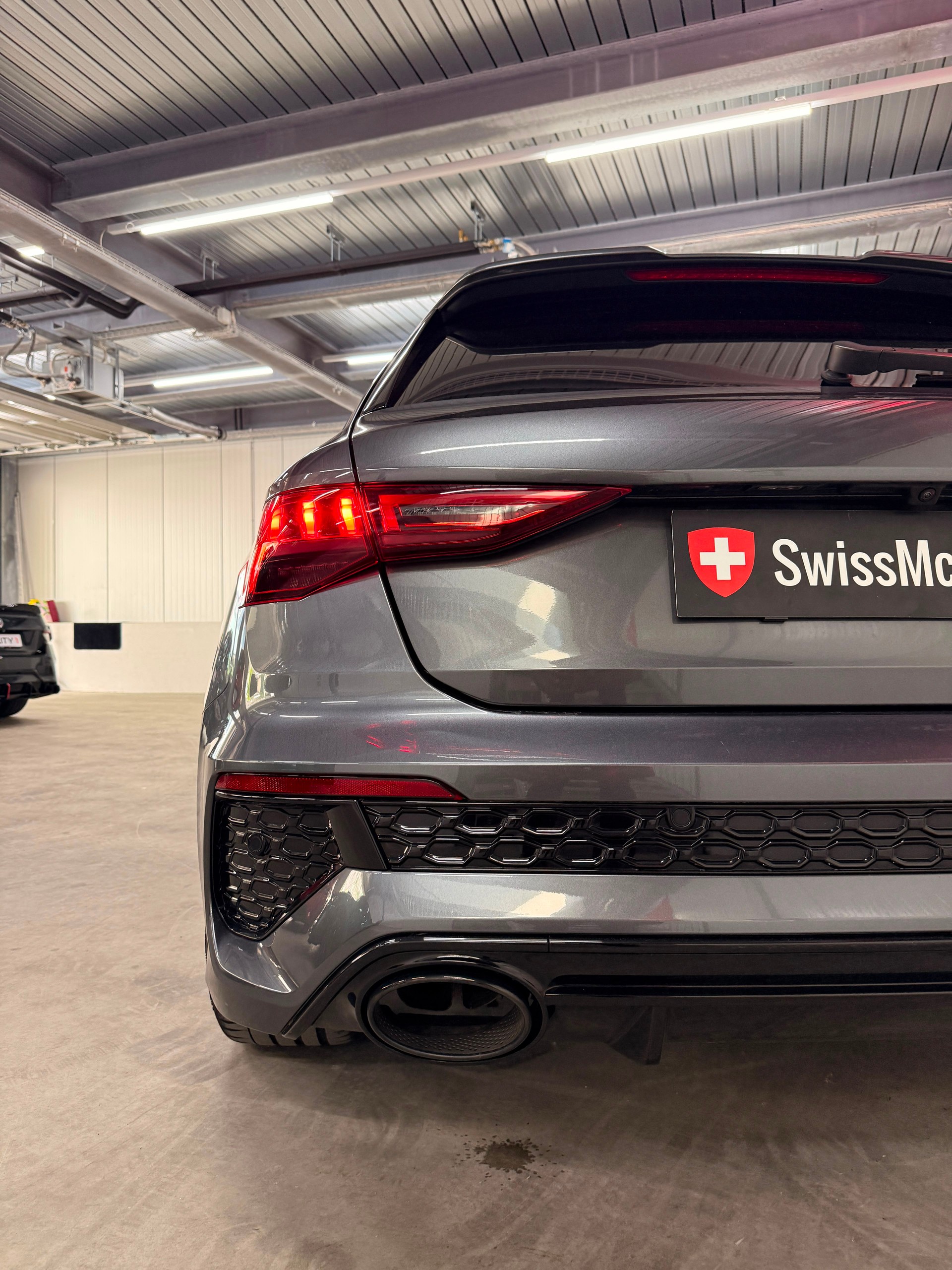 AUDI RS3 Sportback 2.5 TSI quattro S-tronic-image-27