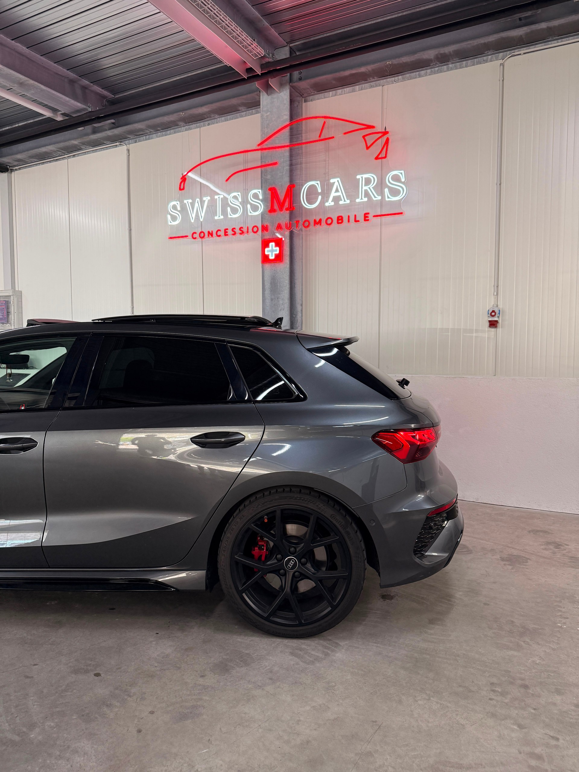 AUDI RS3 Sportback 2.5 TSI quattro S-tronic-image-22