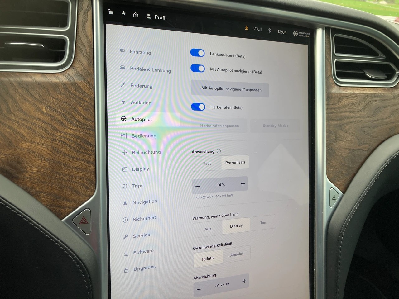 TESLA Model S 75 D-image-14