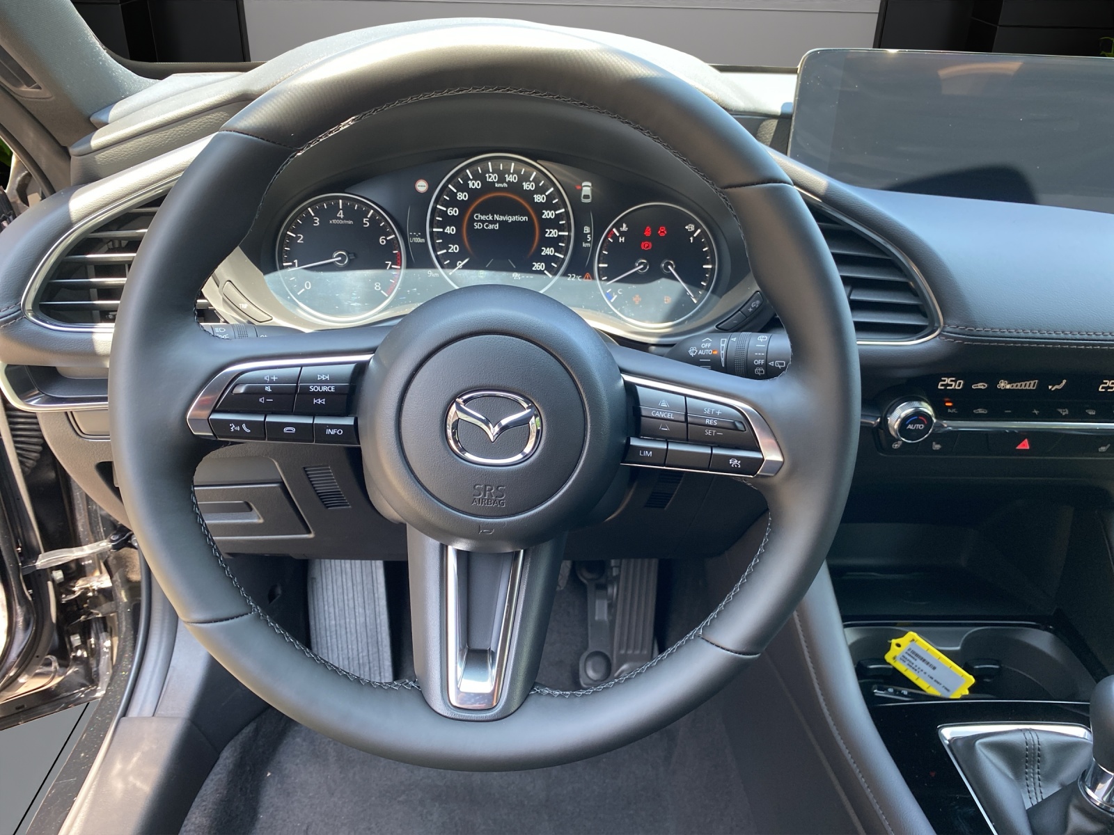 MAZDA 3 Hatchback SKYACTIV-G M Hybrid 140 Centre Line Automat-image-13