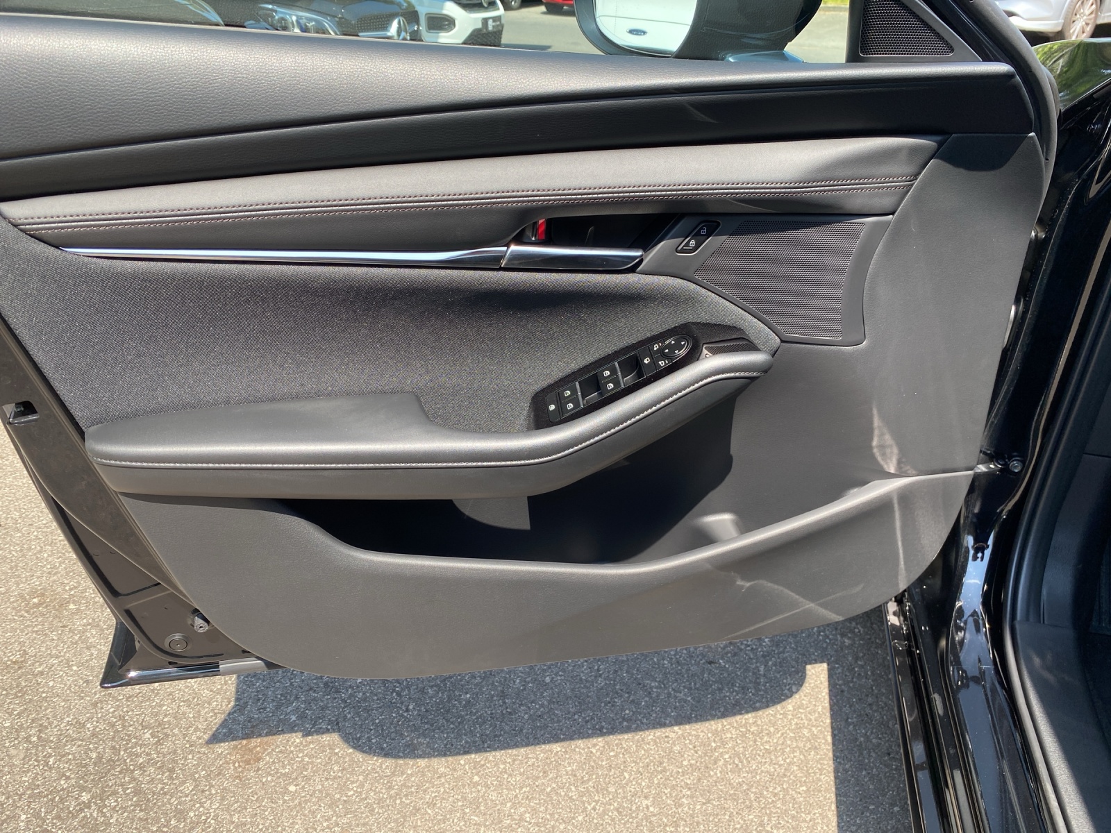 MAZDA 3 Hatchback SKYACTIV-G M Hybrid 140 Centre Line Automat-image-5