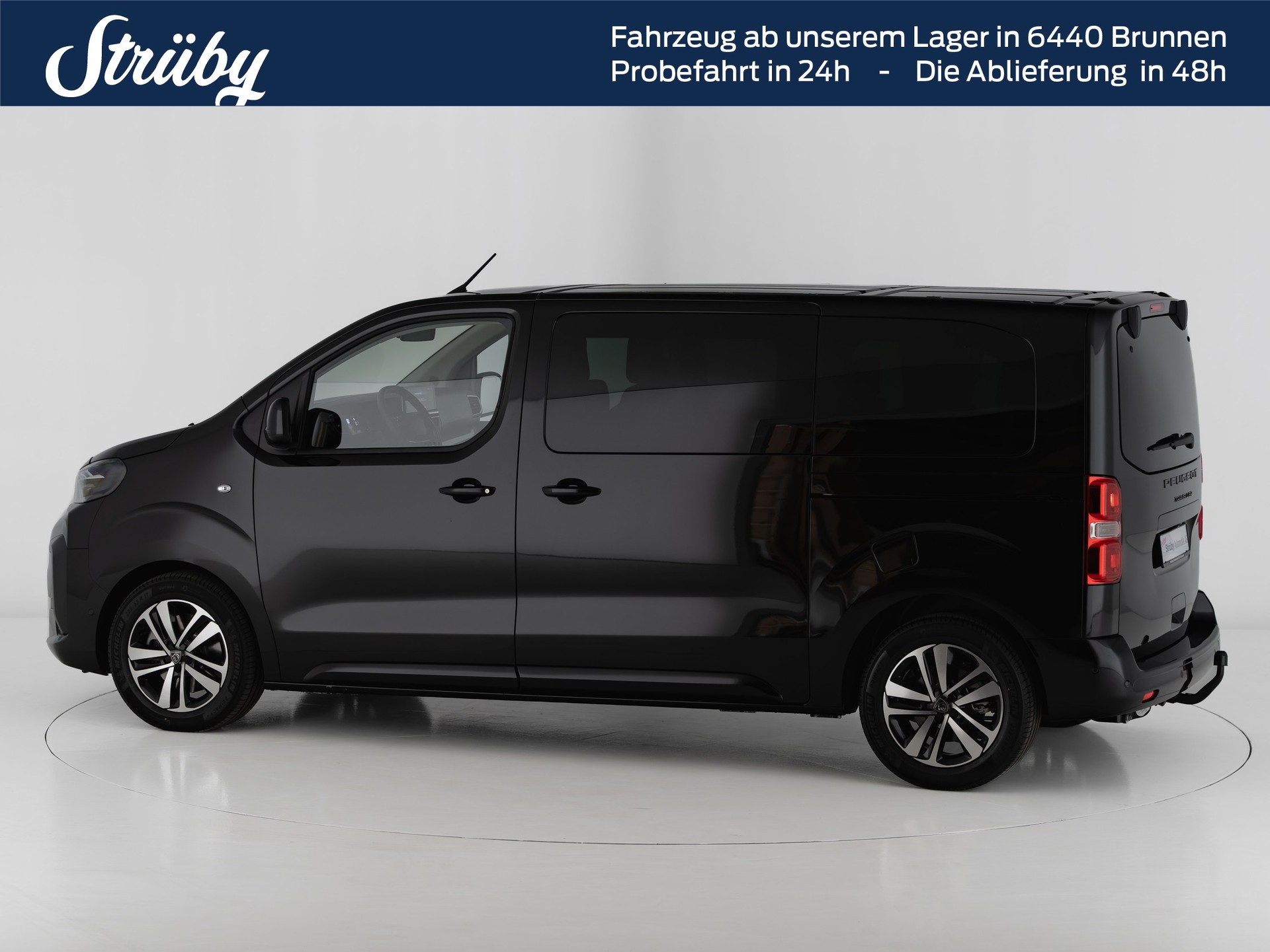 PEUGEOT Traveller Standard 2.2 BlueHDi 180PS Family Edition S/S-image-16