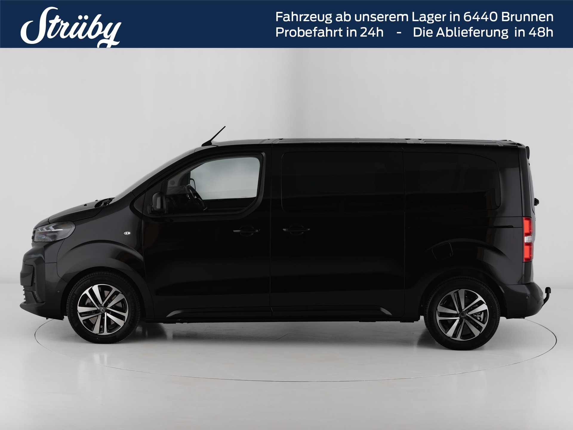 PEUGEOT Traveller Standard 2.2 BlueHDi 180PS Family Edition S/S-image-17