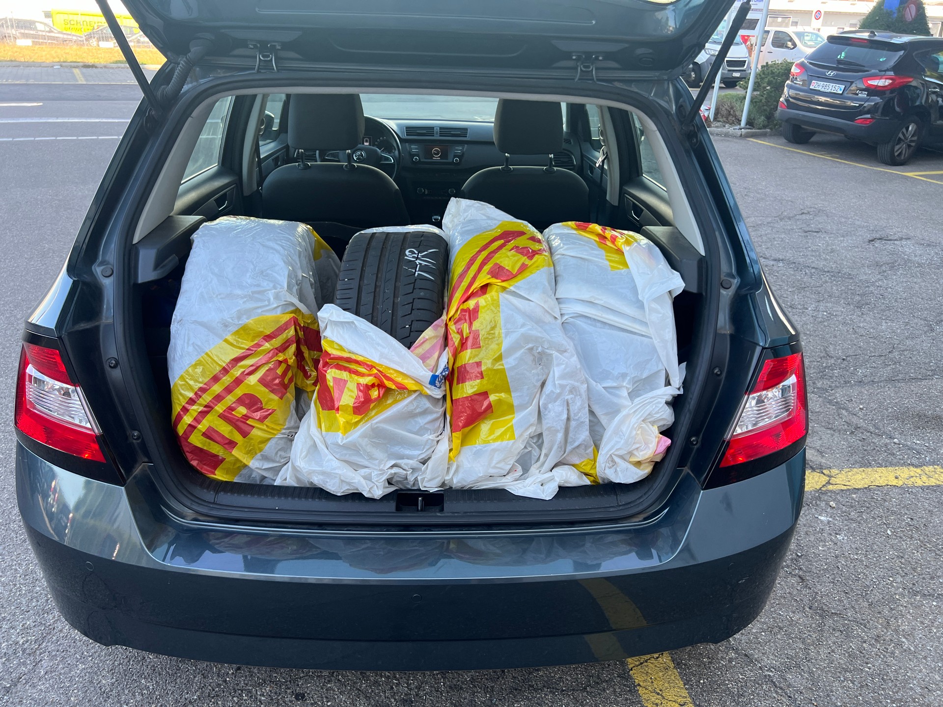 SKODA Fabia 1.2 TSI Ambition-image-16