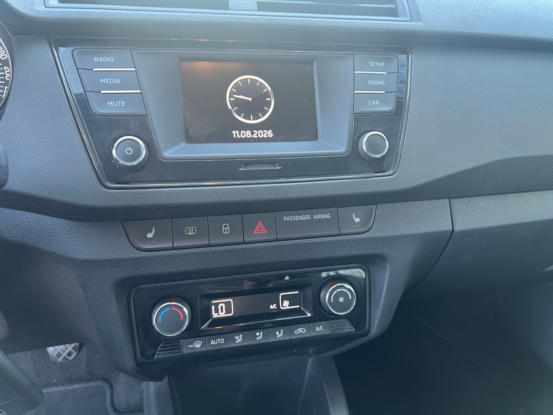 SKODA Fabia 1.2 TSI Ambition-image-13