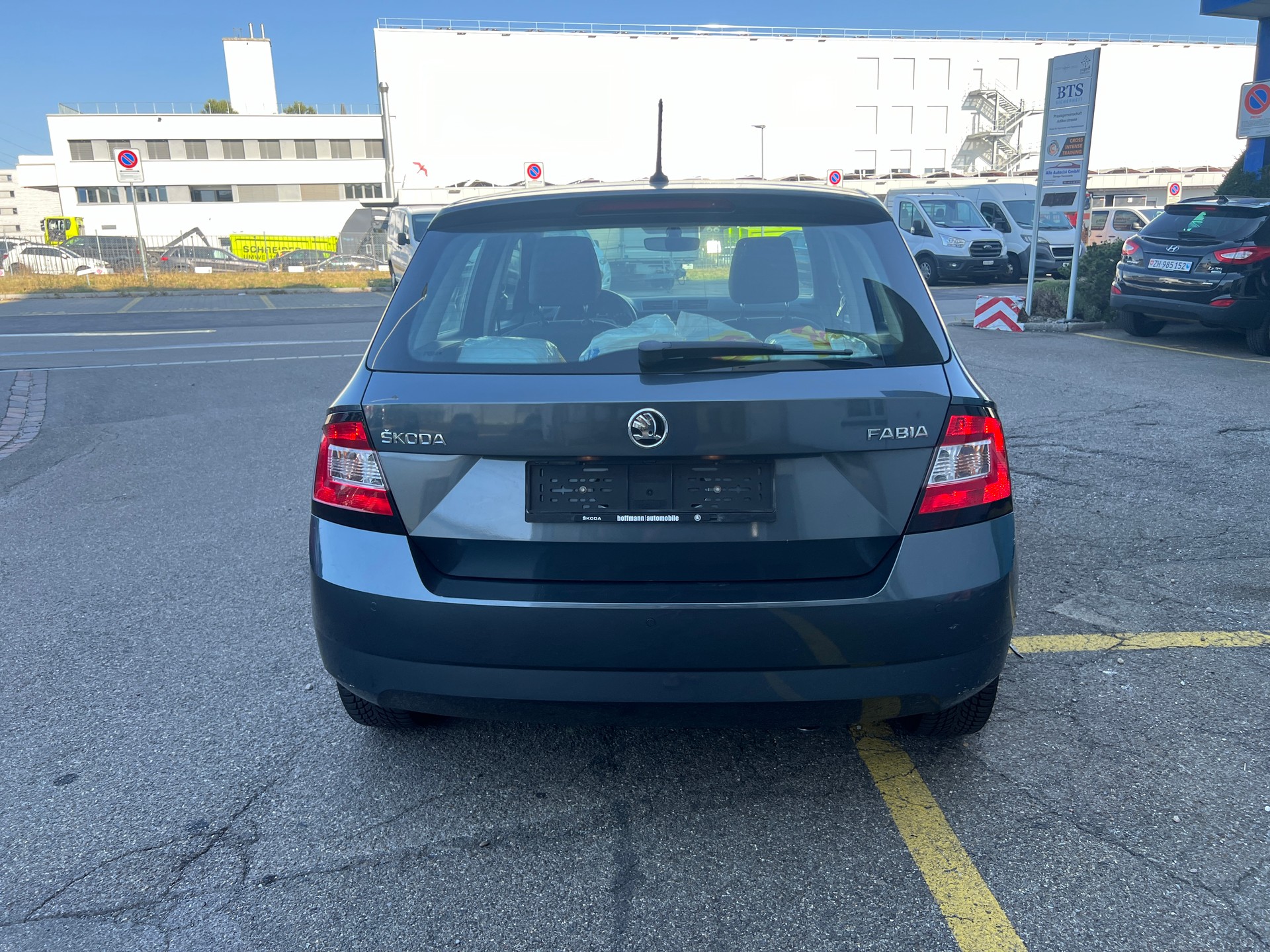 SKODA Fabia 1.2 TSI Ambition-image-5