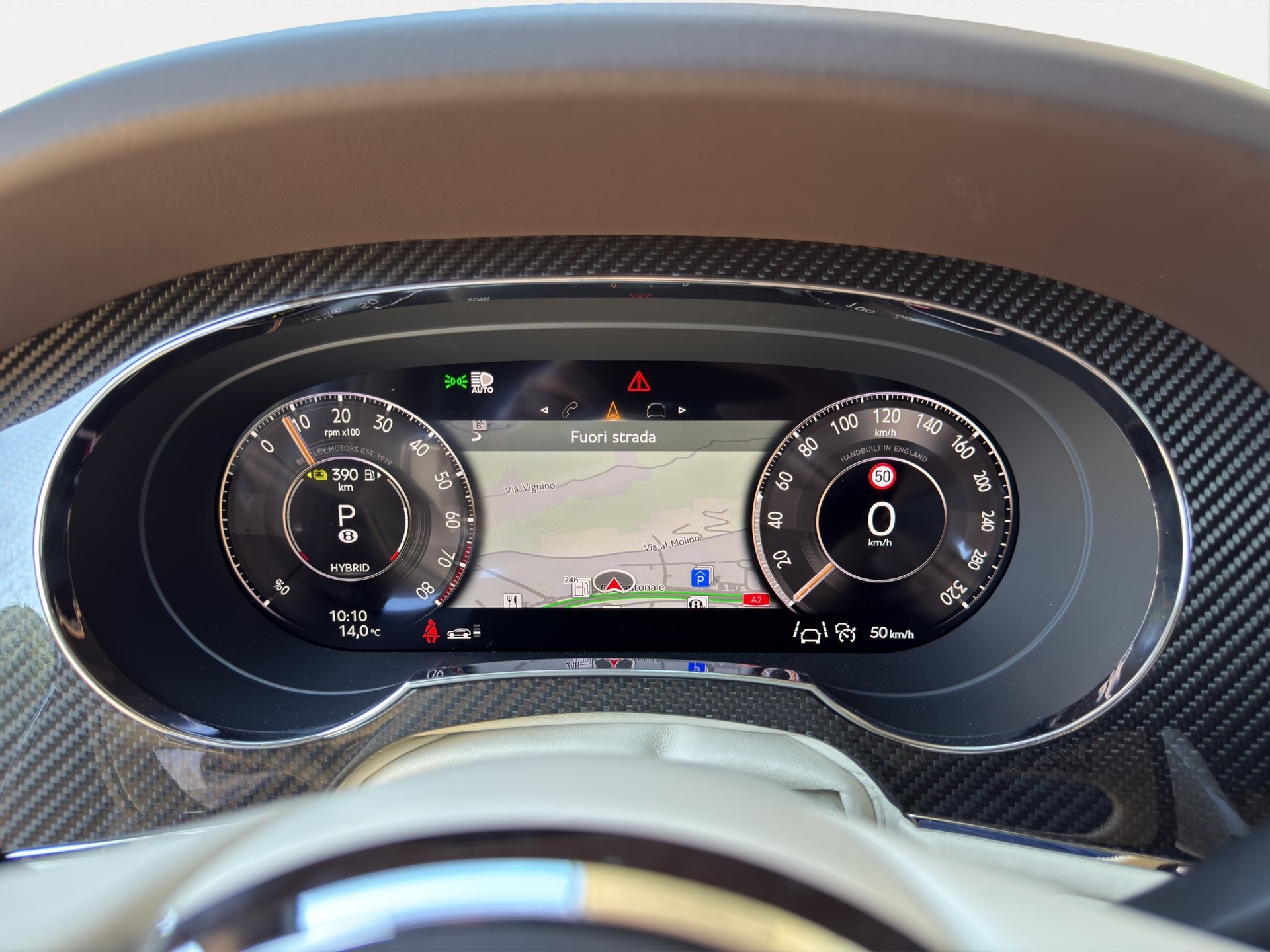 BENTLEY Bentayga V6 Hybrid-image-10