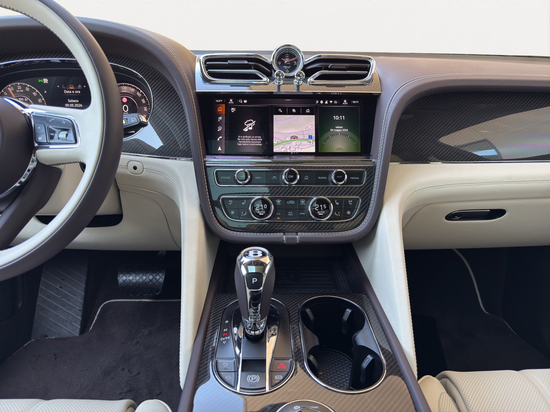 BENTLEY Bentayga V6 Hybrid-image-11