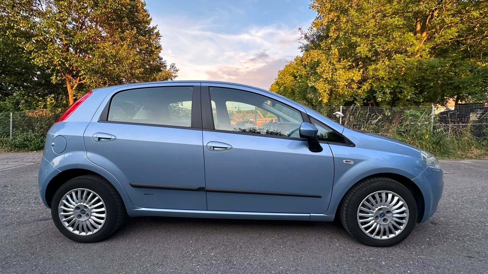 FIAT Punto 1.4 16V Emotion-image-6