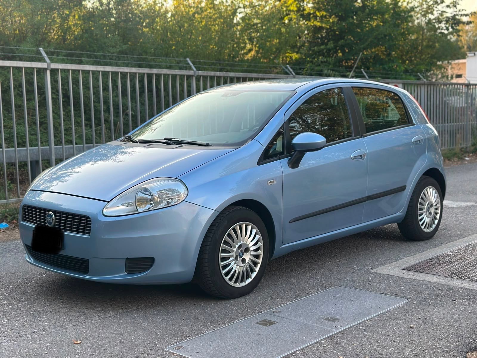 FIAT Punto 1.4 16V Emotion-image-2