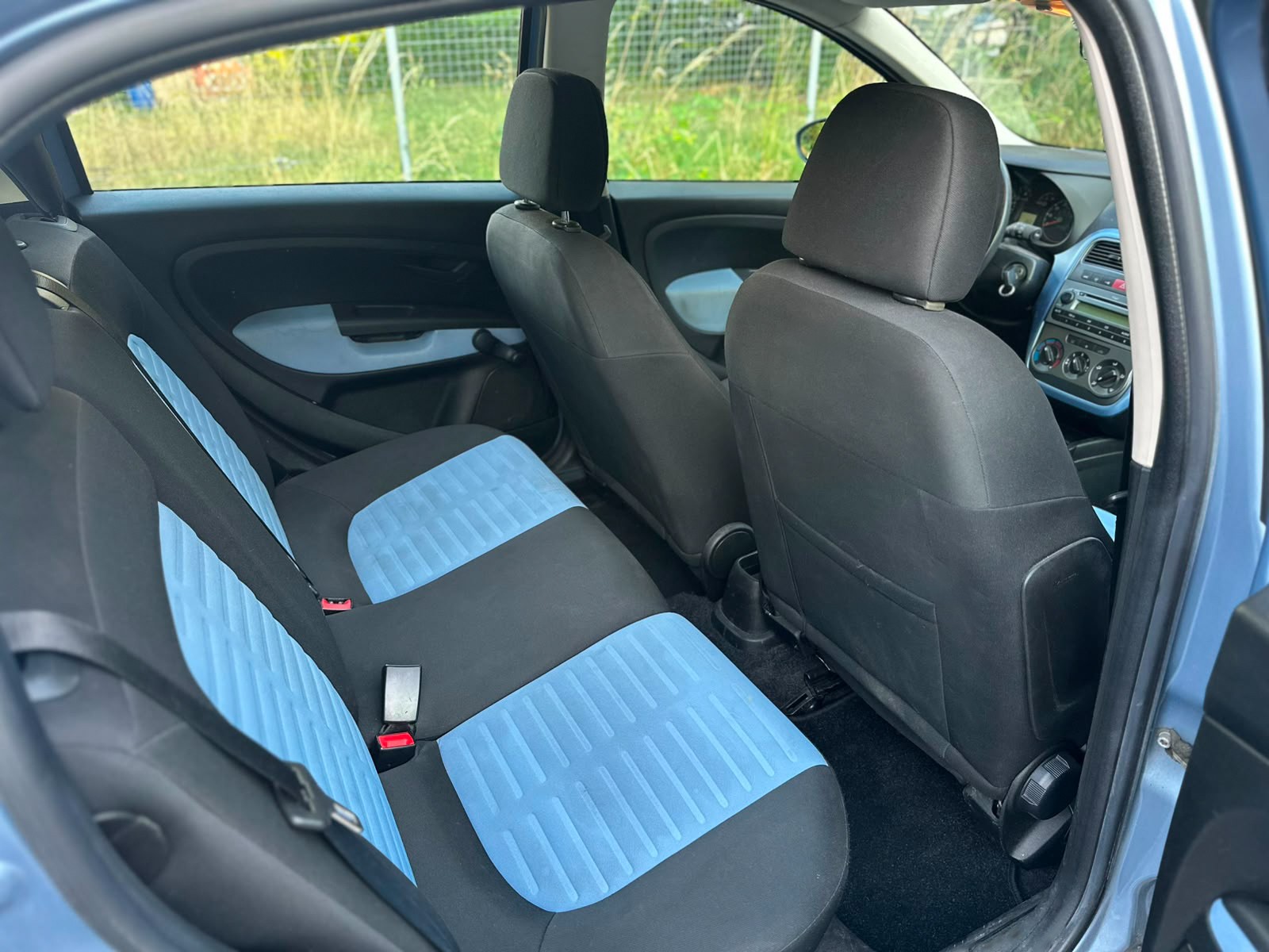 FIAT Punto 1.4 16V Emotion-image-10