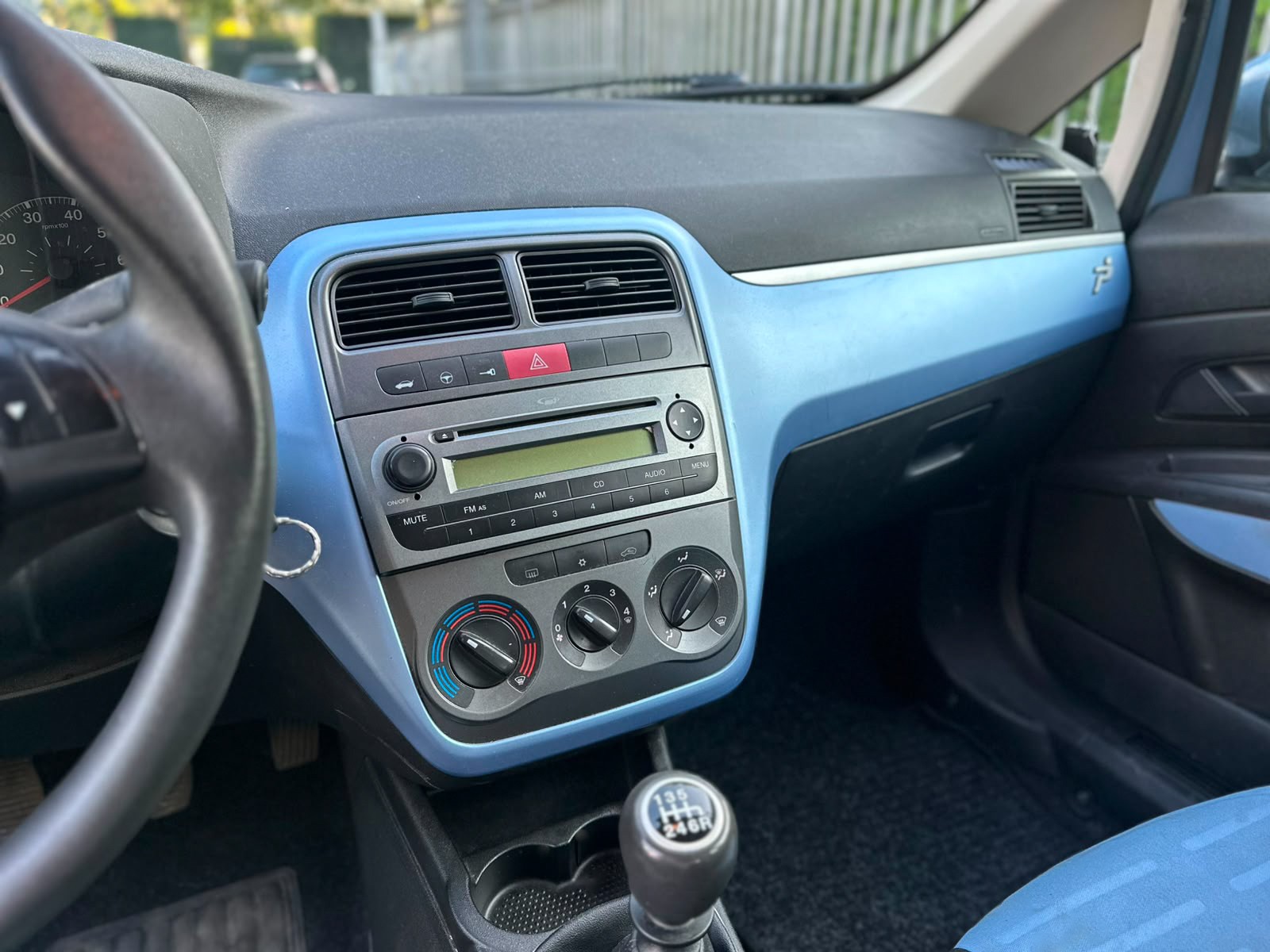 FIAT Punto 1.4 16V Emotion-image-14