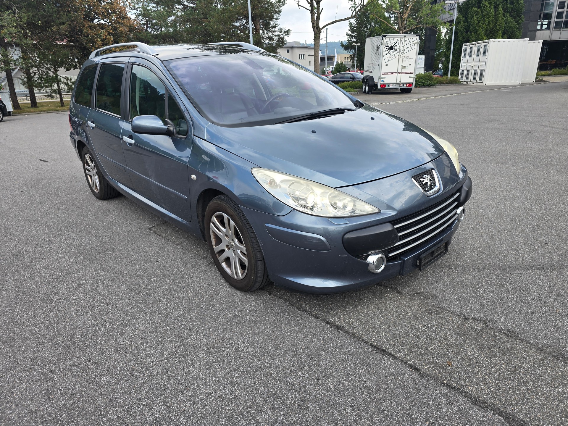 PEUGEOT 307 SW 2.0 HDI Platinum Edition-image-1
