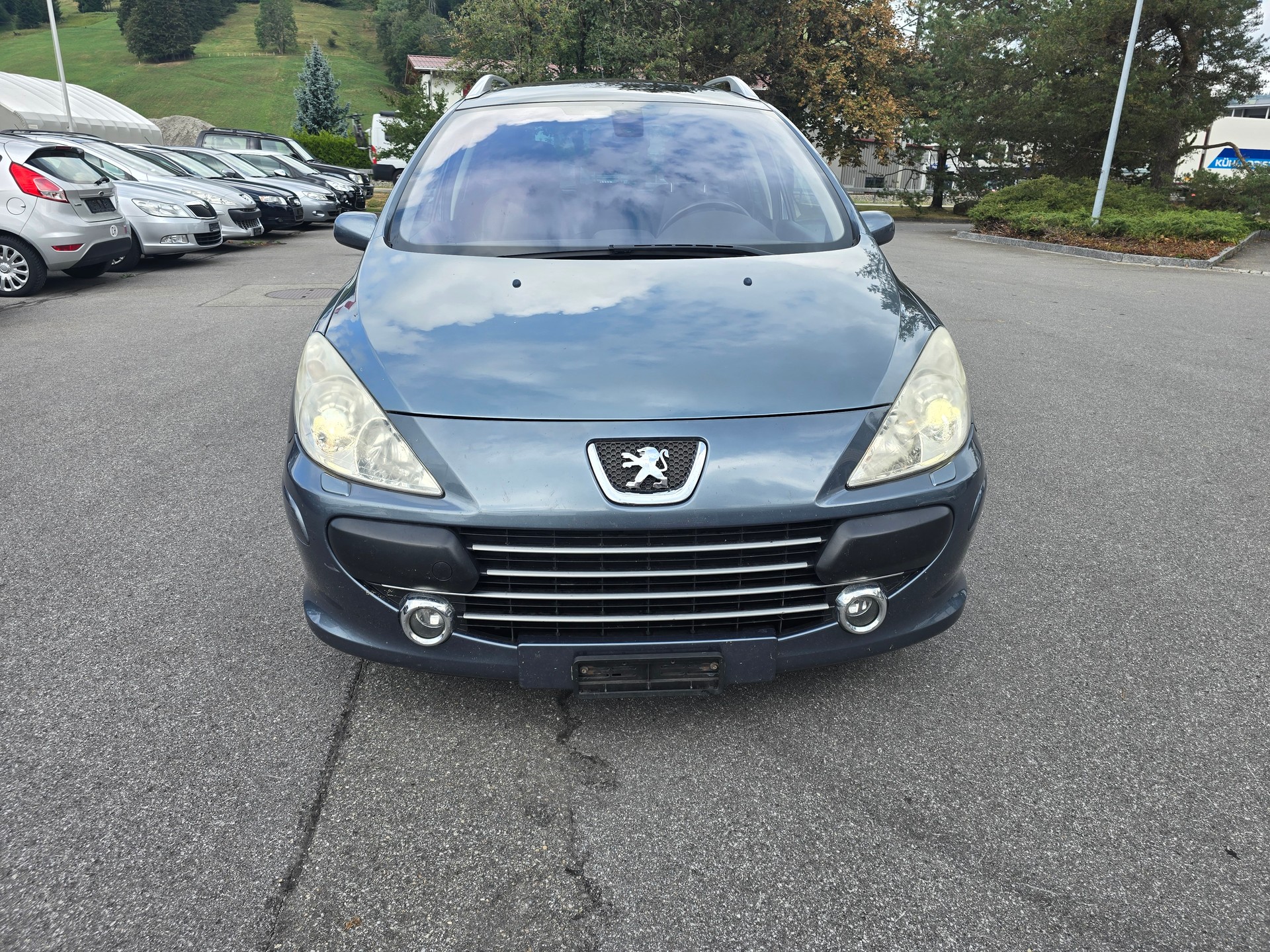 PEUGEOT 307 SW 2.0 HDI Platinum Edition-image-0