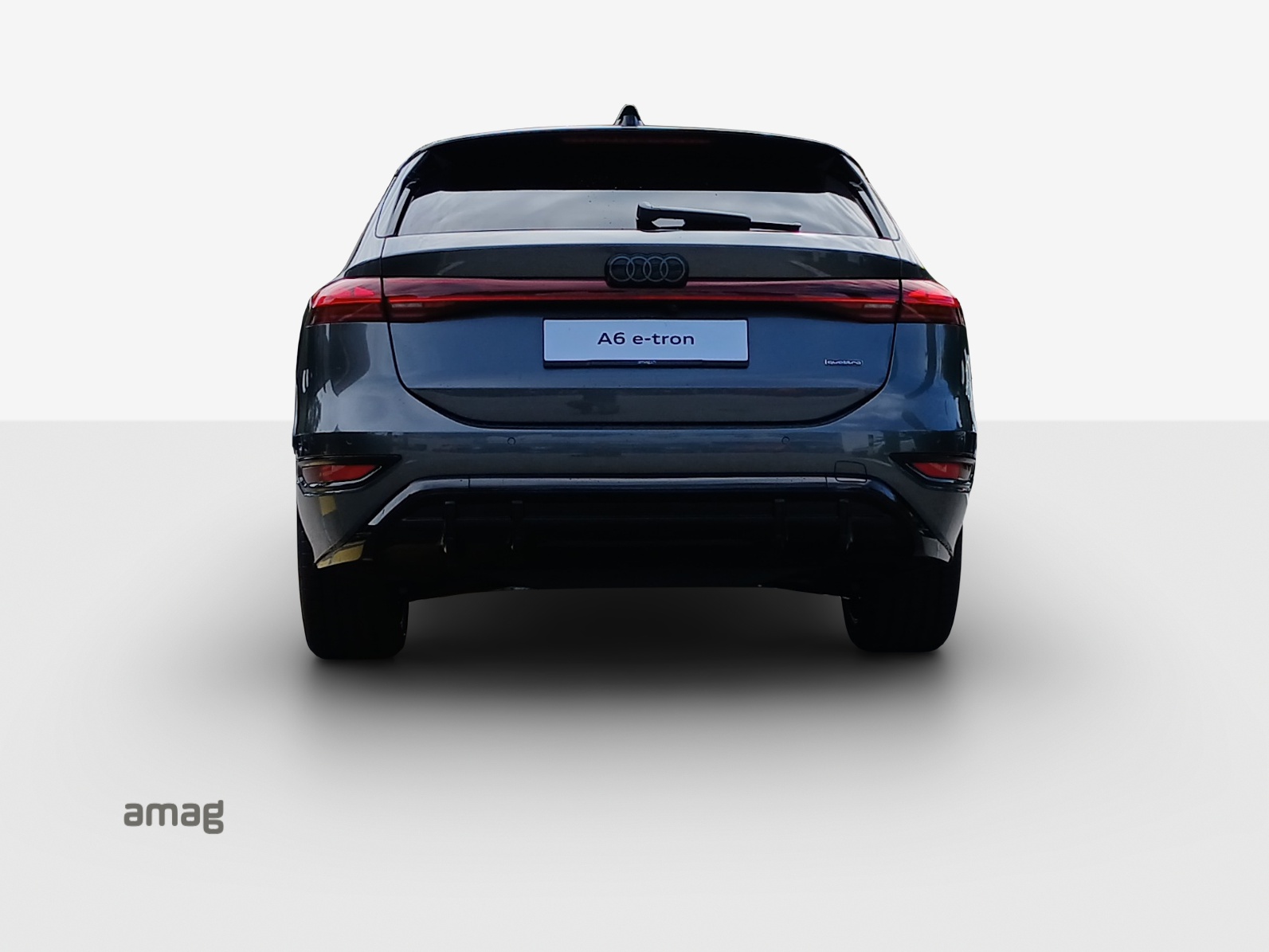 AUDI A6 Avant e-tron quattro-image-3