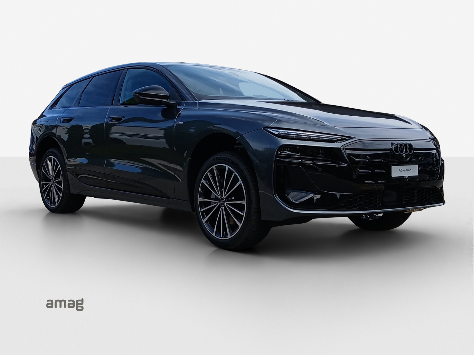 AUDI A6 Avant e-tron quattro-image-5