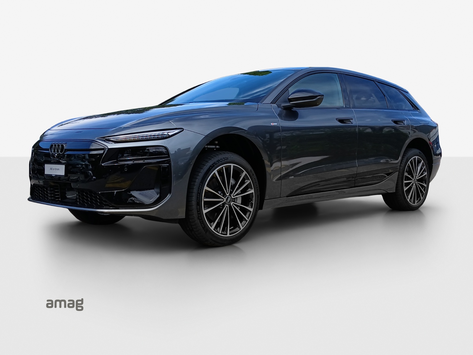 AUDI A6 Avant e-tron quattro-image-0