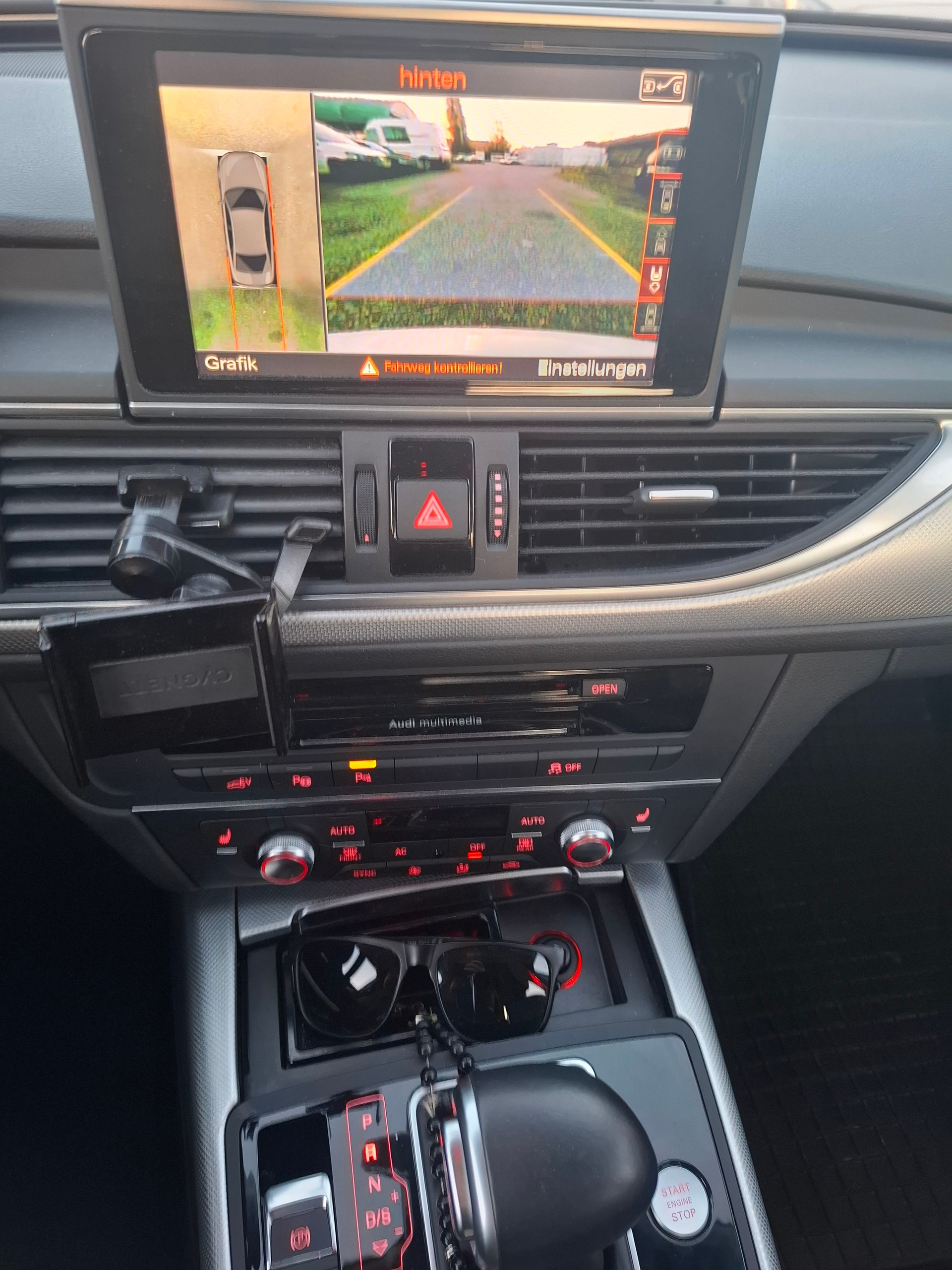 AUDI A6 Limousine 2.0 TFSI hybrid tiptronic-image-12