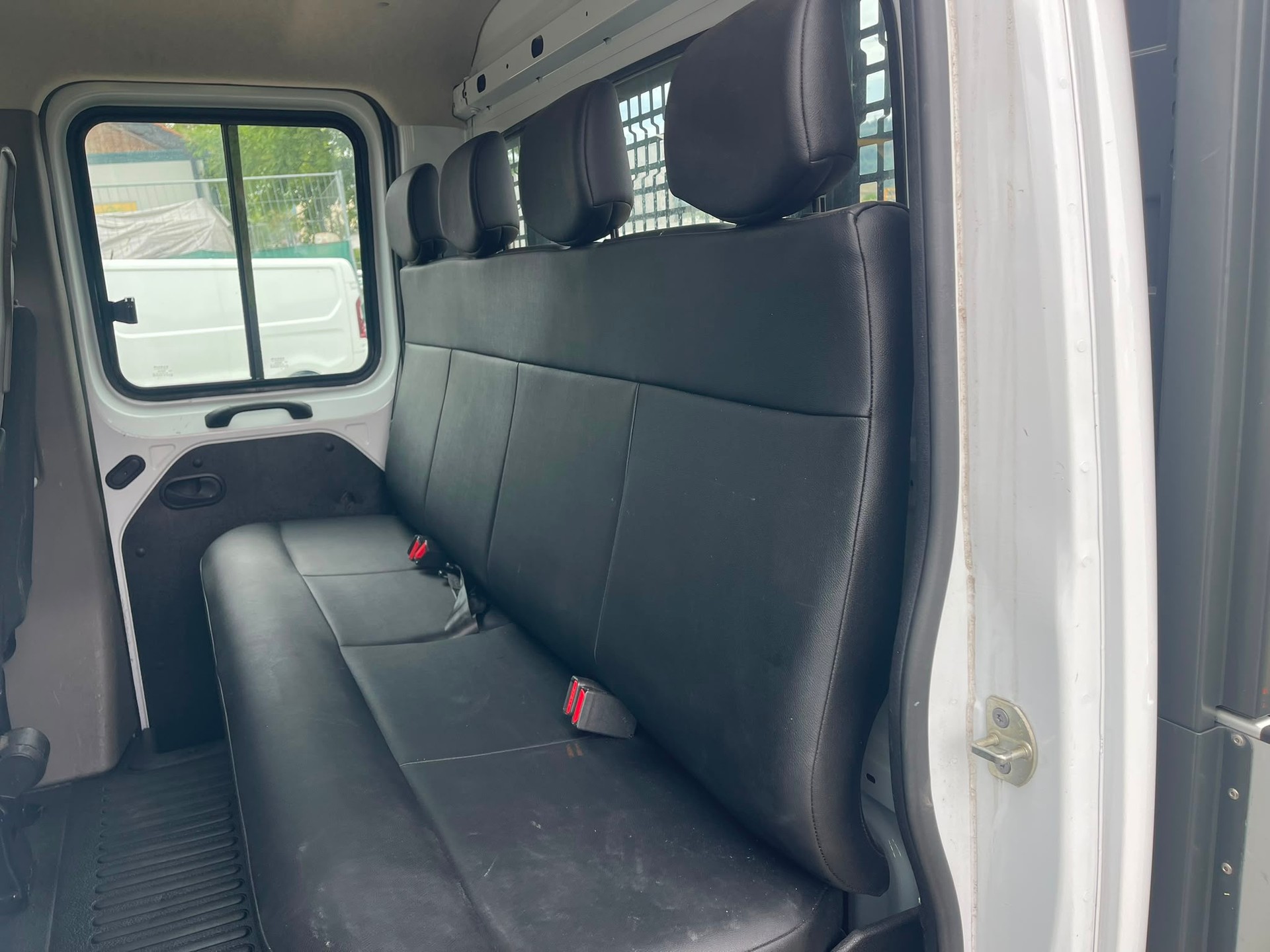 RENAULT Master T35 Blue dCi145 L3H1-image-8