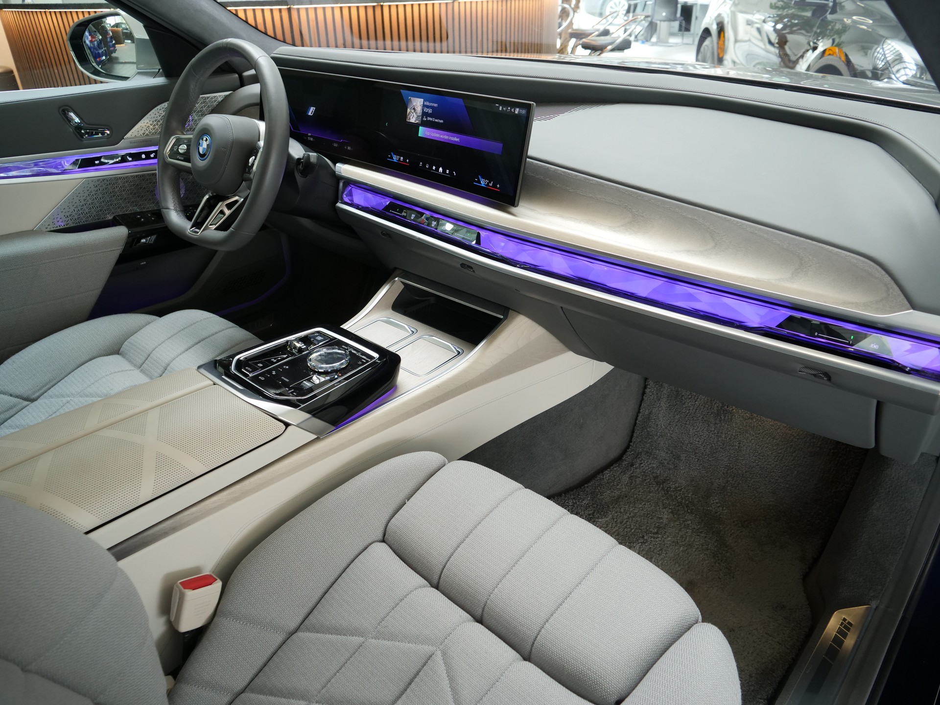 BMW i7 xDrive 60 M Sport-image-8