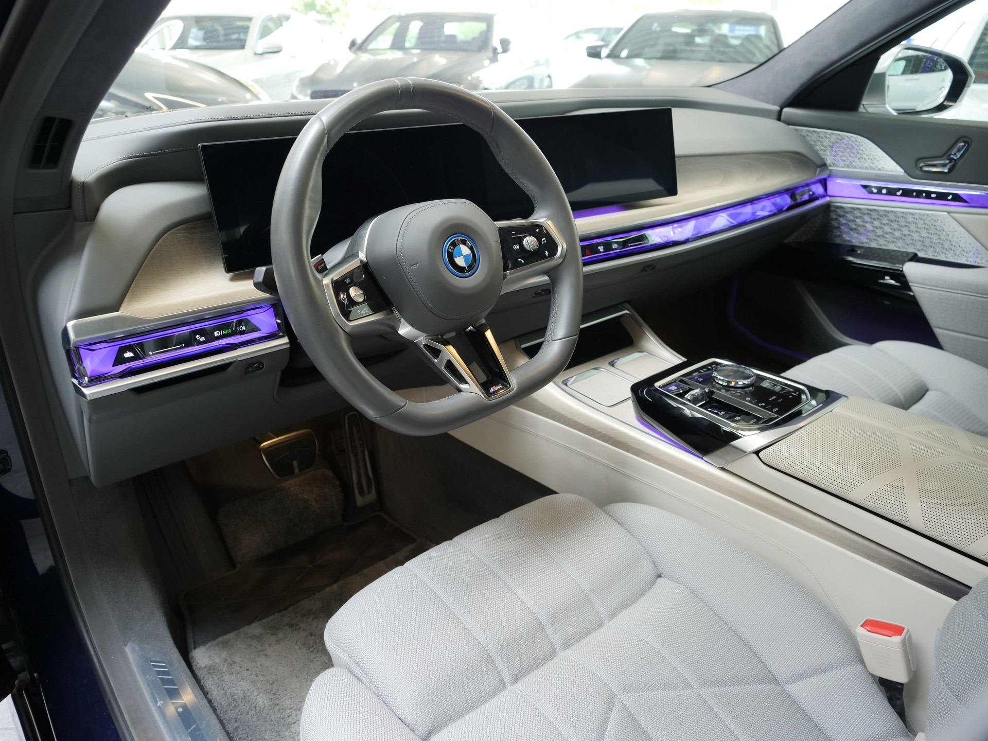 BMW i7 xDrive 60 M Sport-image-7