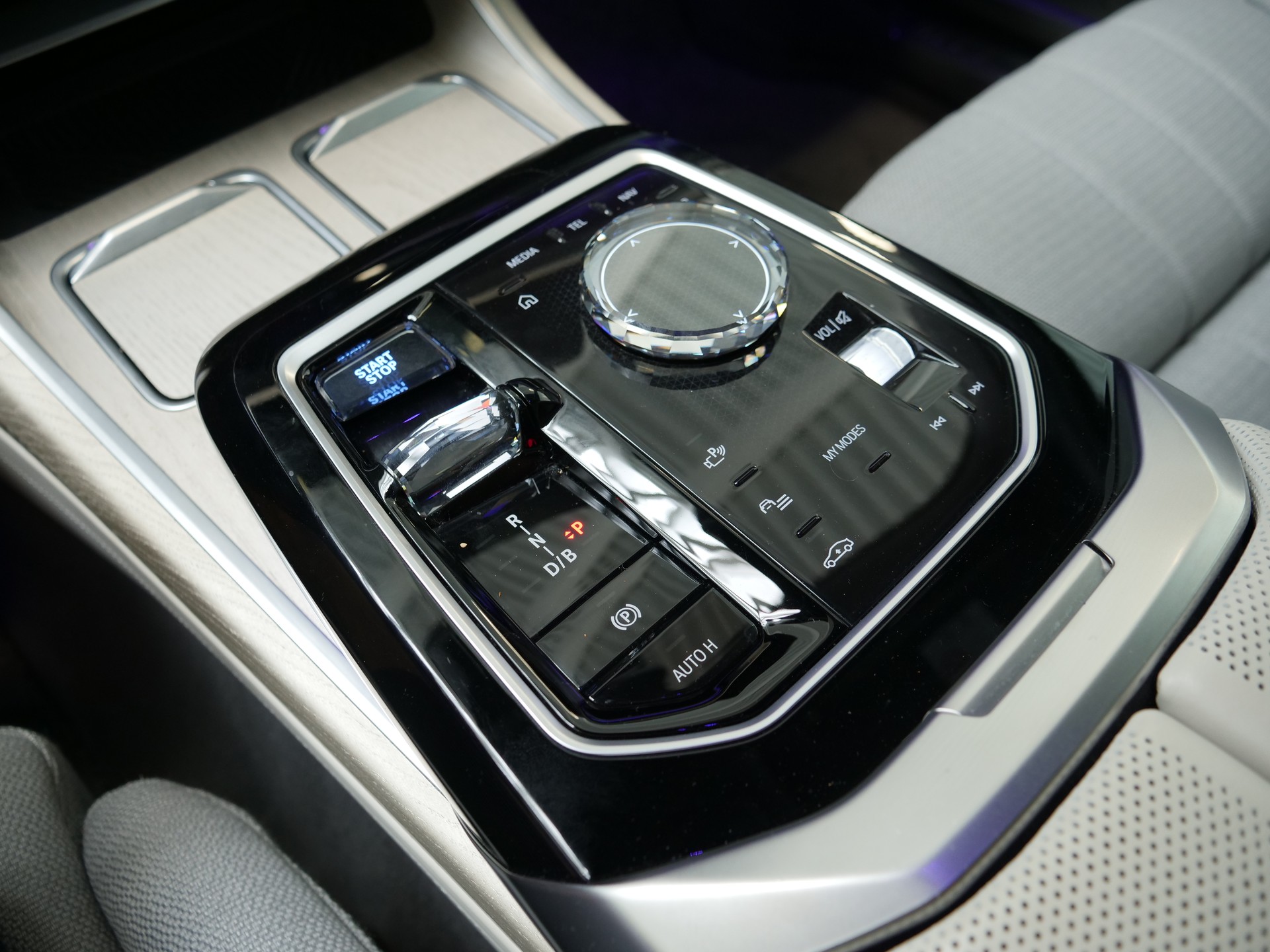 BMW i7 xDrive 60 M Sport-image-16
