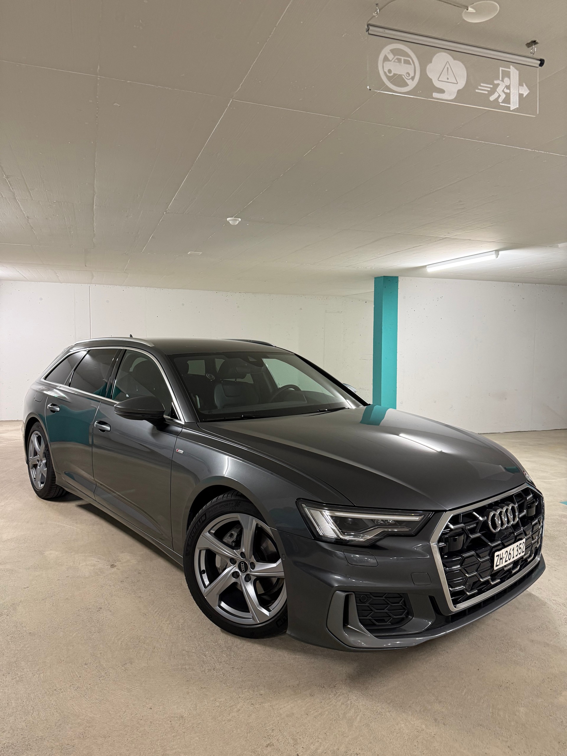 AUDI 2.0 40 TDI S Line quattro S-Tronic-image-0