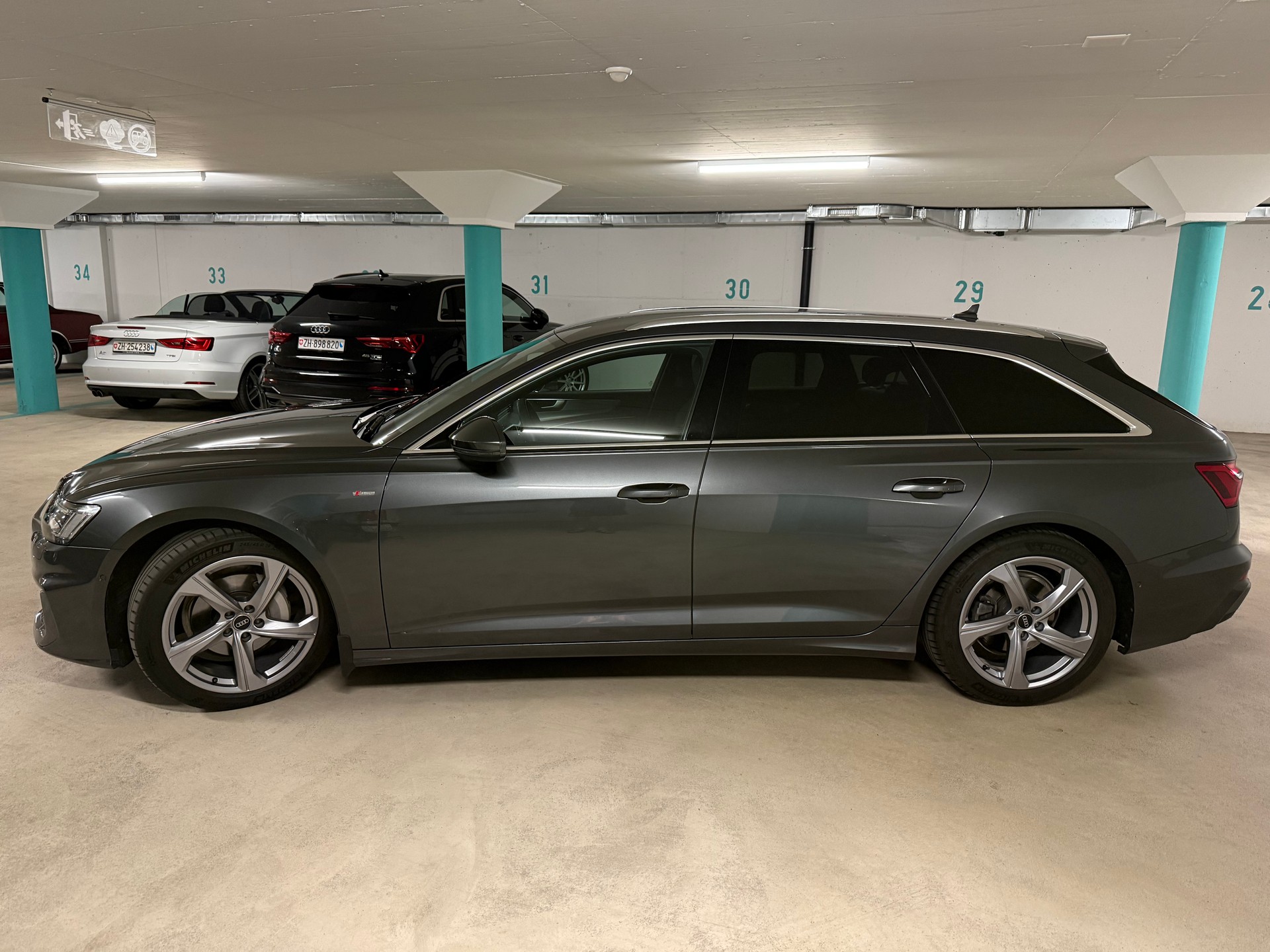 AUDI 2.0 40 TDI S Line quattro S-Tronic-image-3