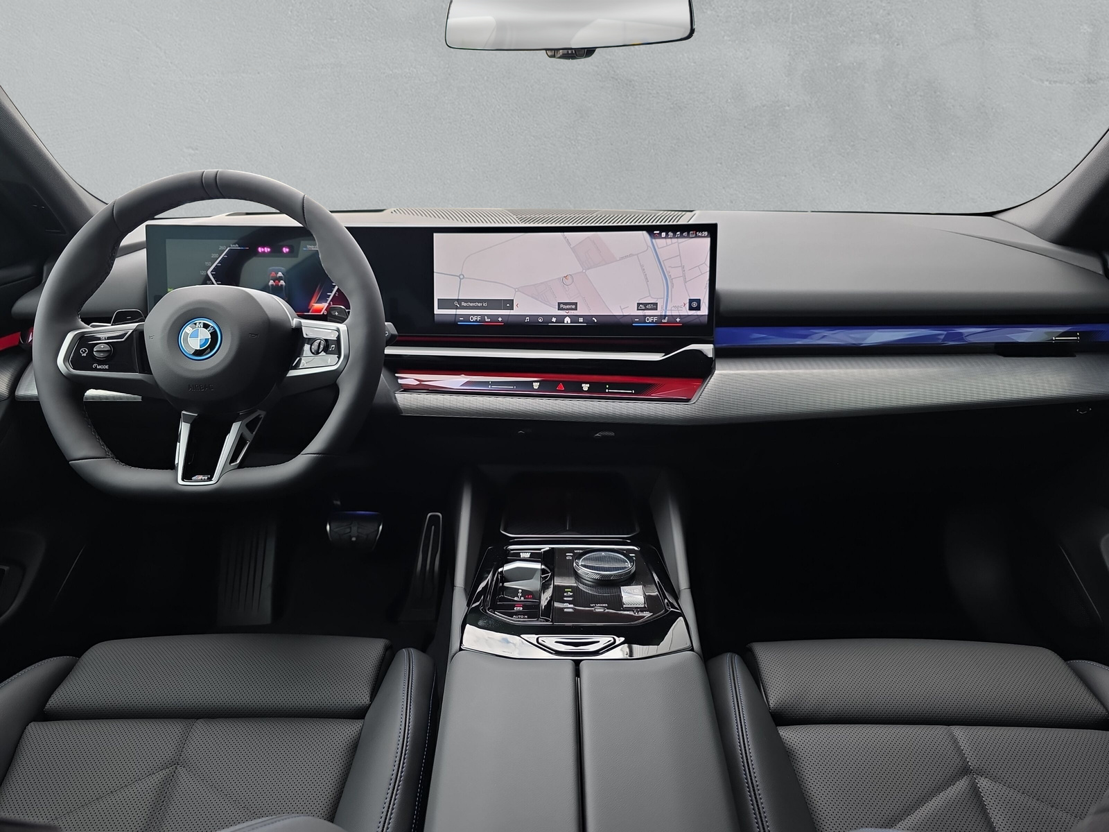 BMW 530e xDrive Touring M Sport Steptronic-image-16