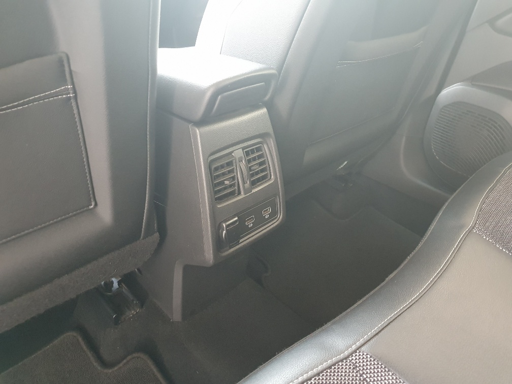 RENAULT Captur 1.3 TCe Edition1 EDC Automat-image-13