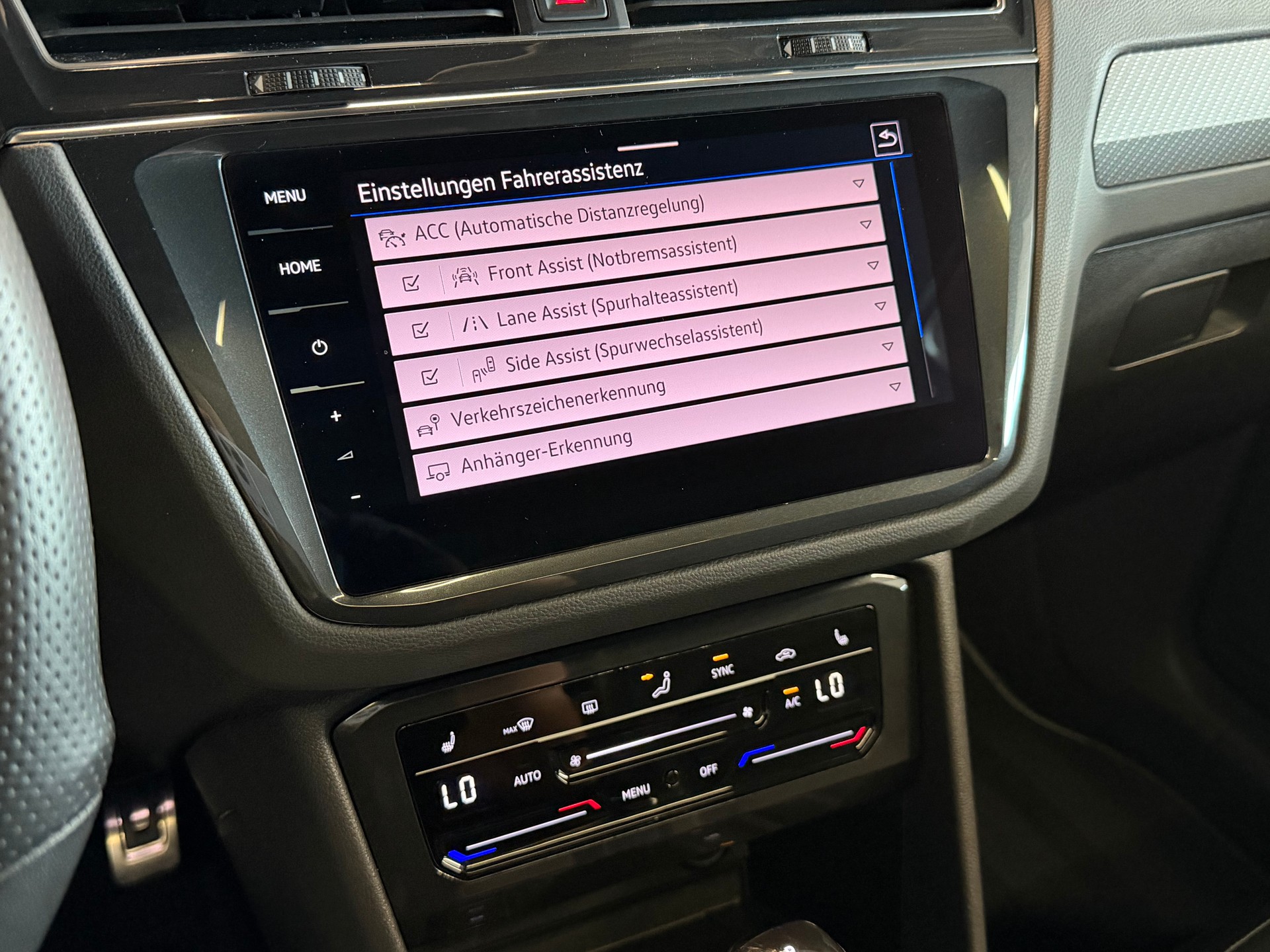 VW Tiguan 2.0 TDI SCR R-Line 4Motion DSG-image-19