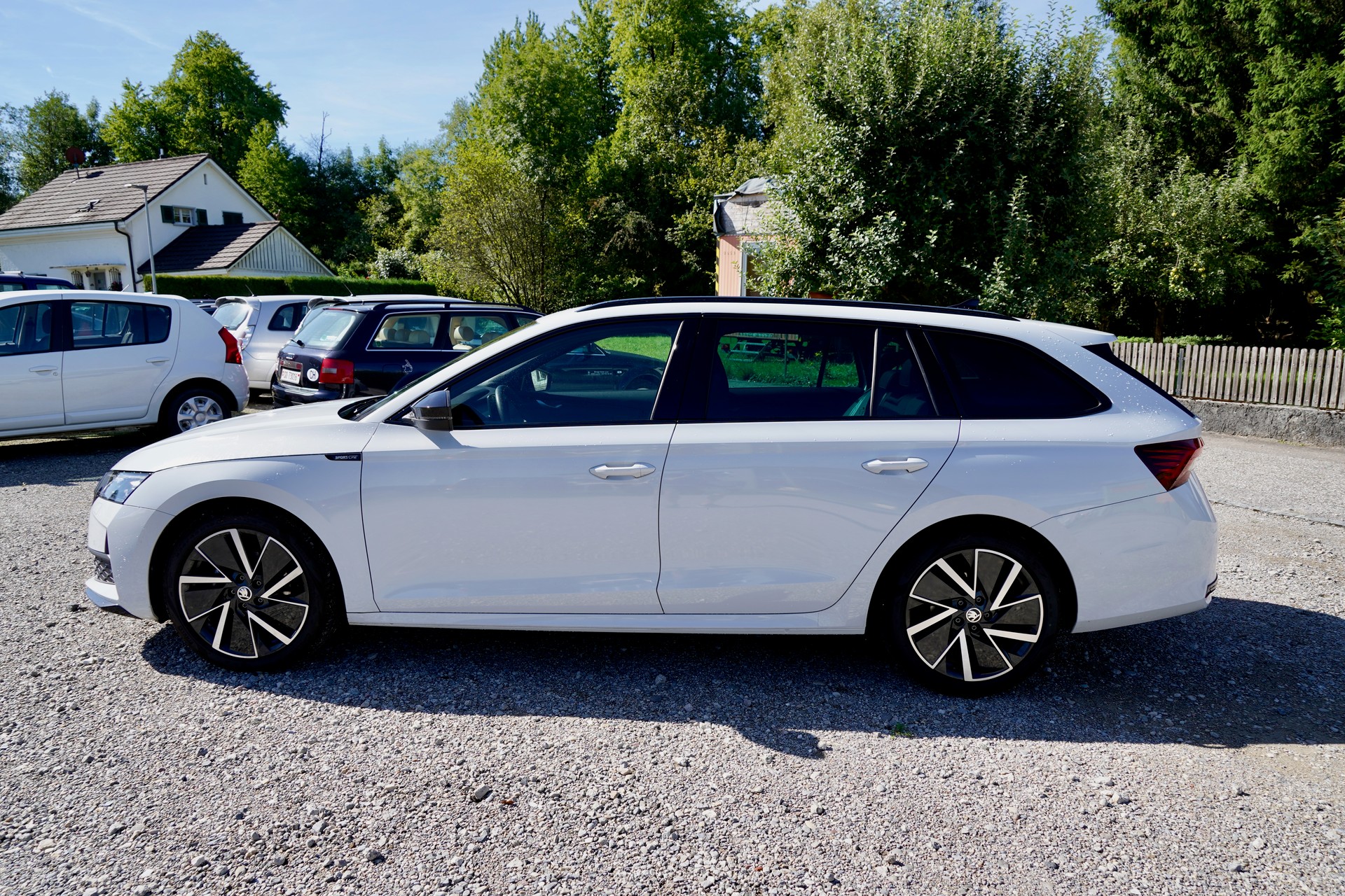 SKODA 1.5 TSI SportLine DSG-image-1