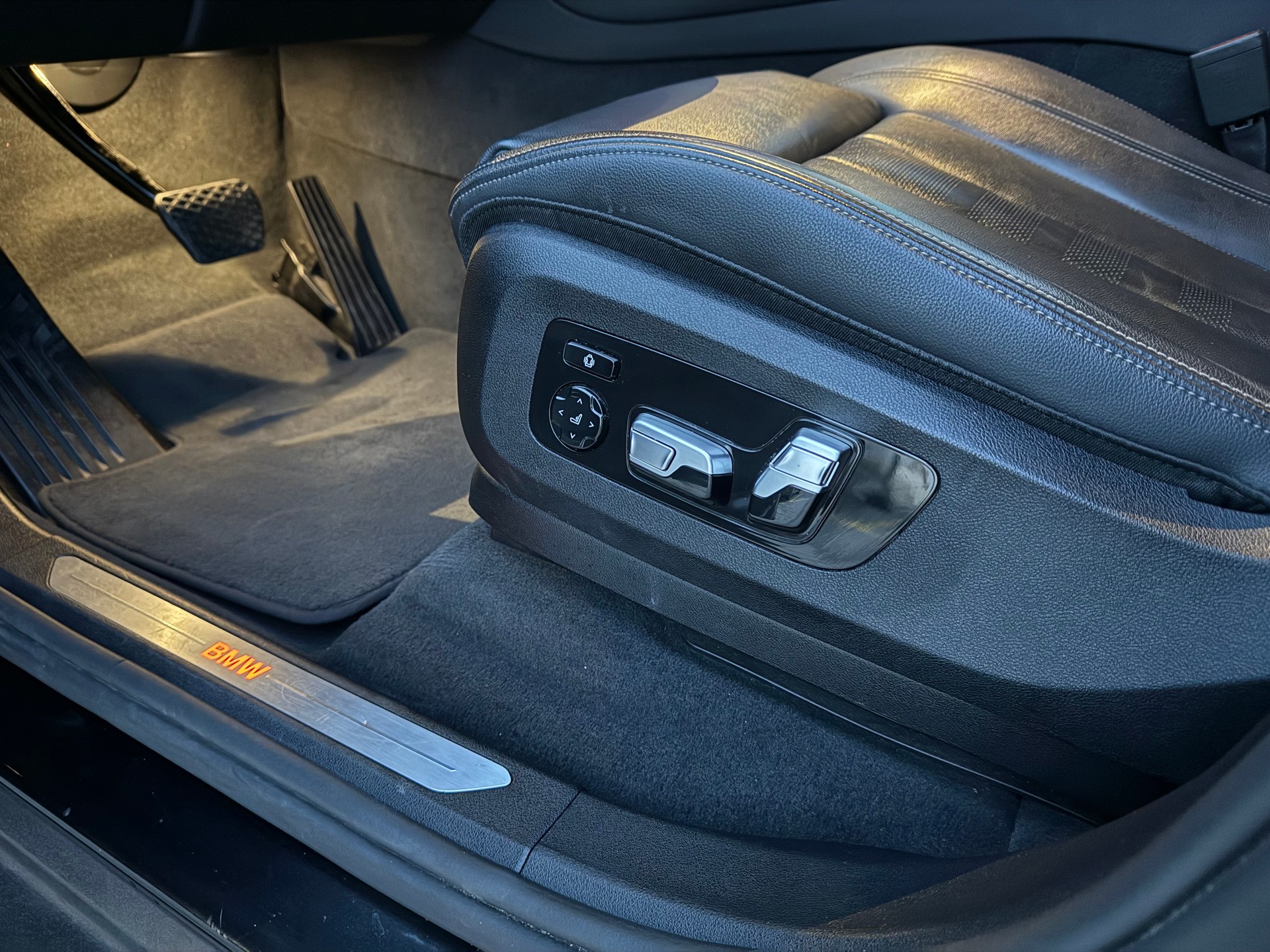 BMW X5 xDrive 30d Steptronic-image-14