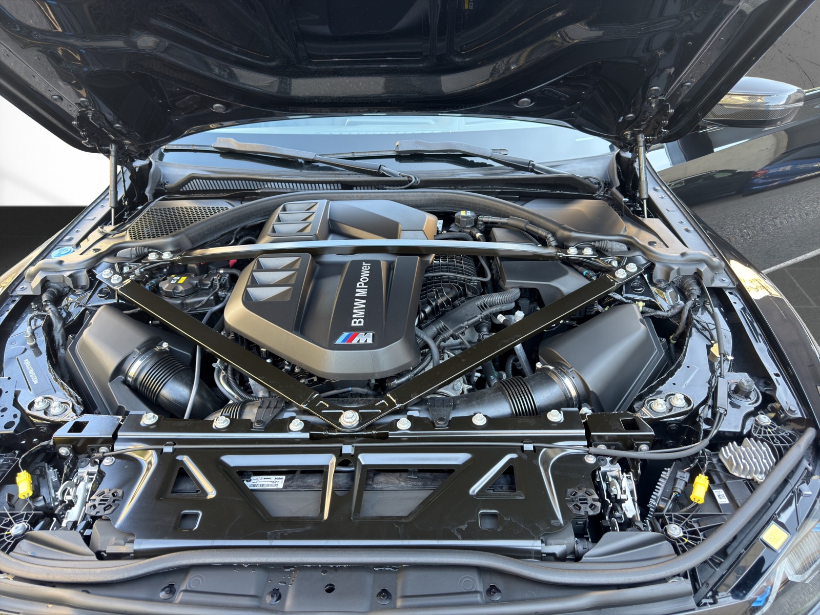 BMW M3 Competition M xDrive-image-18