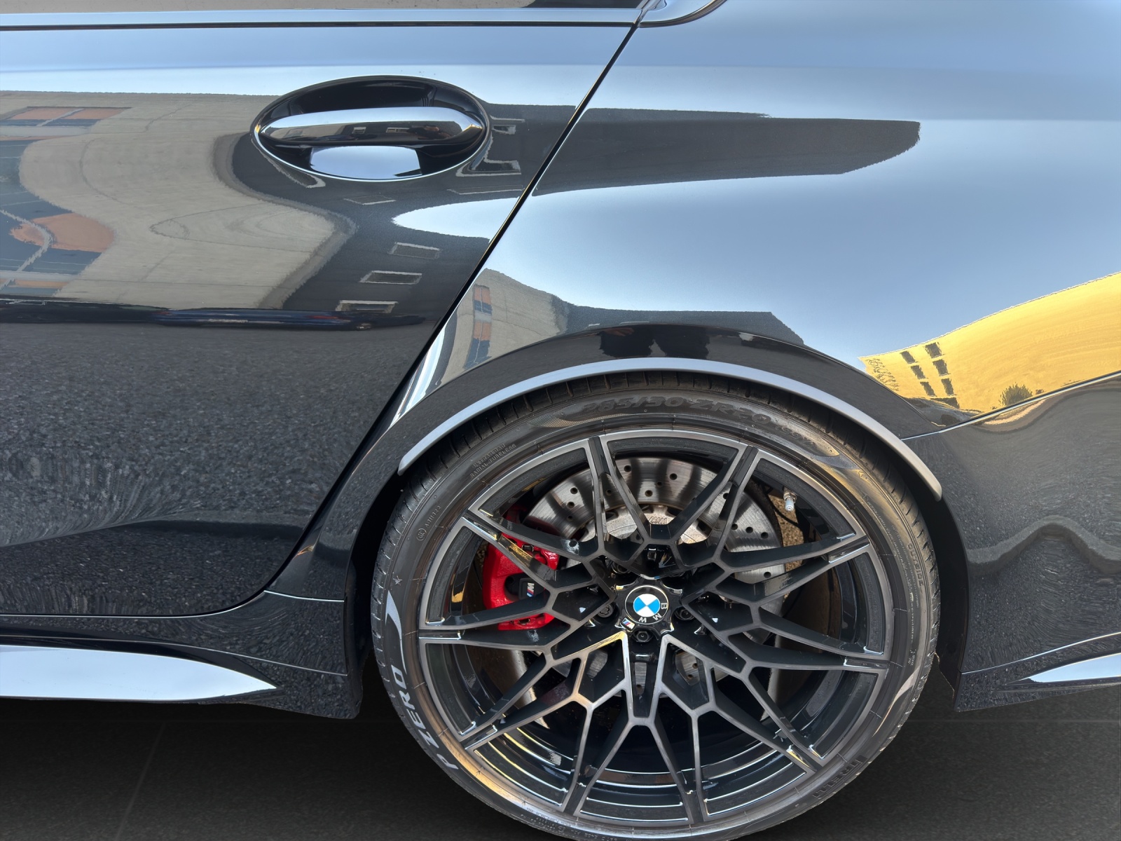 BMW M3 Competition M xDrive-image-10