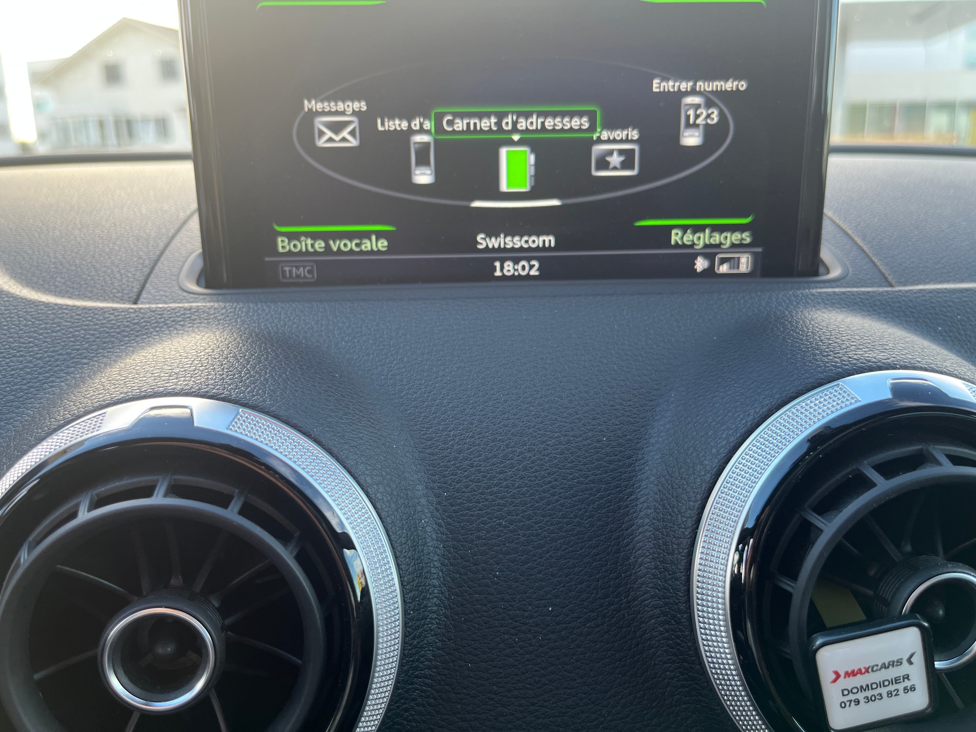 AUDI RS3 2.5 TSI quattro S-tronic Sportback. Gris Daytona, toutes options, très soigné, comme neuve!-image-11