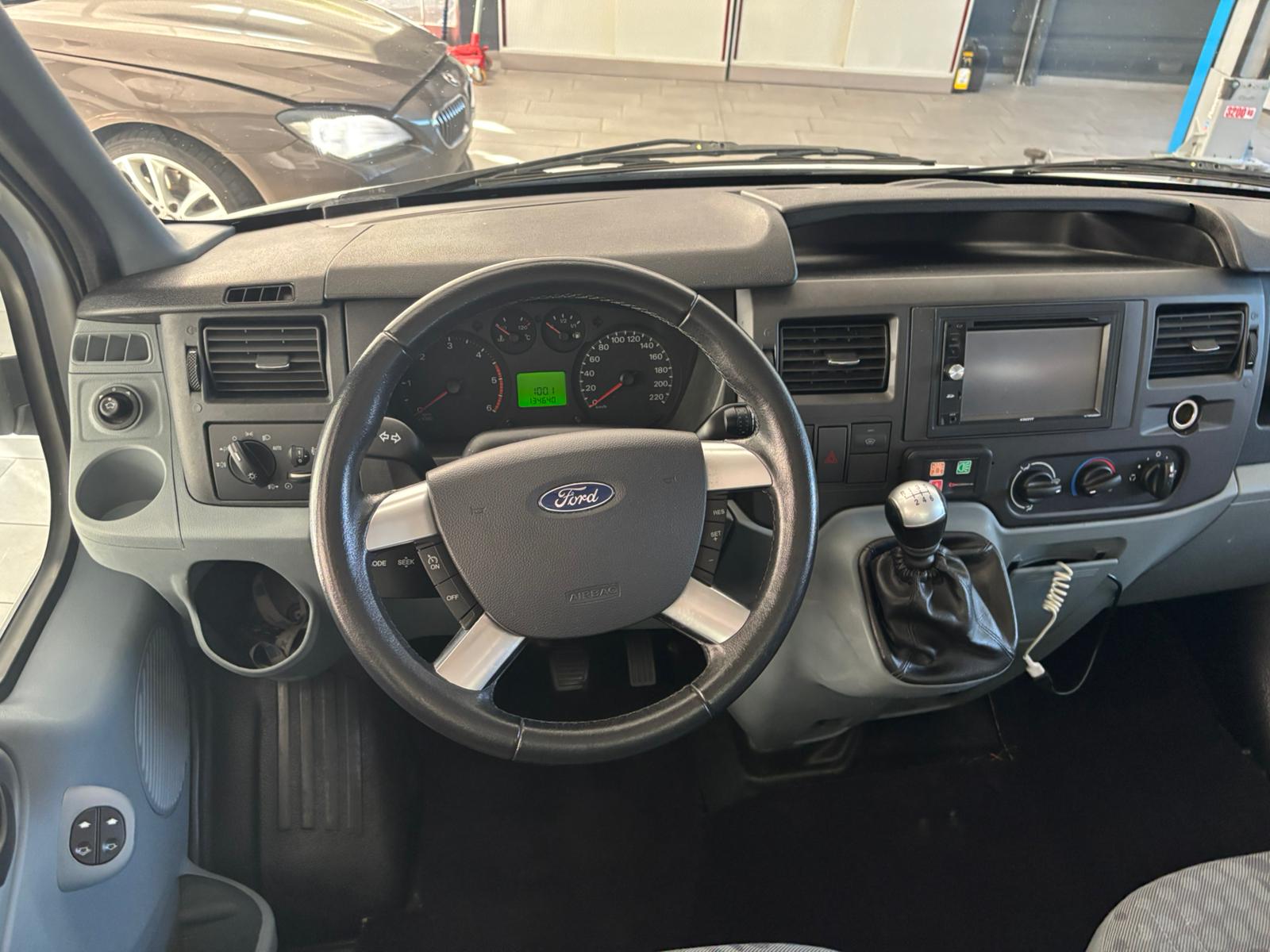 FORD Transit 300S Level 3-image-6